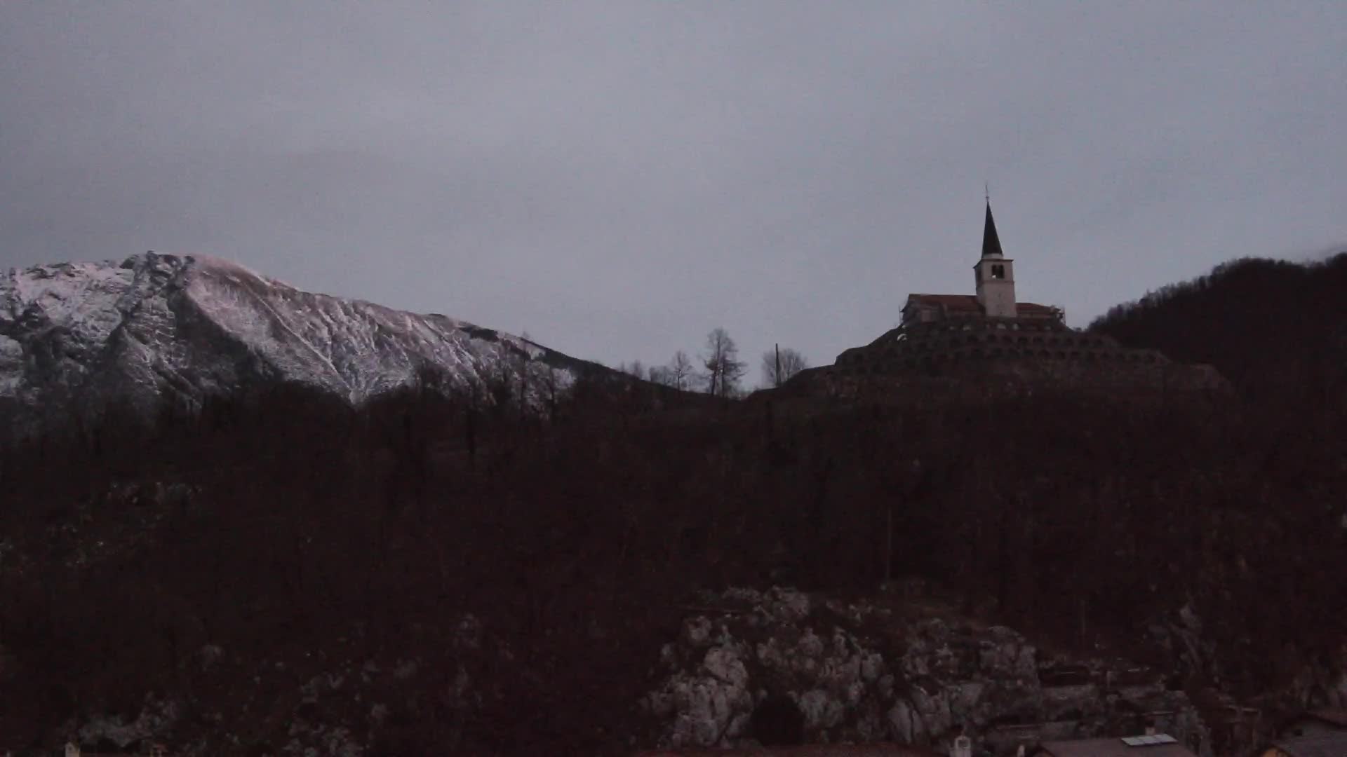 Caporetto webcam – Veduta dell’Ossario della prima guerra mondiale