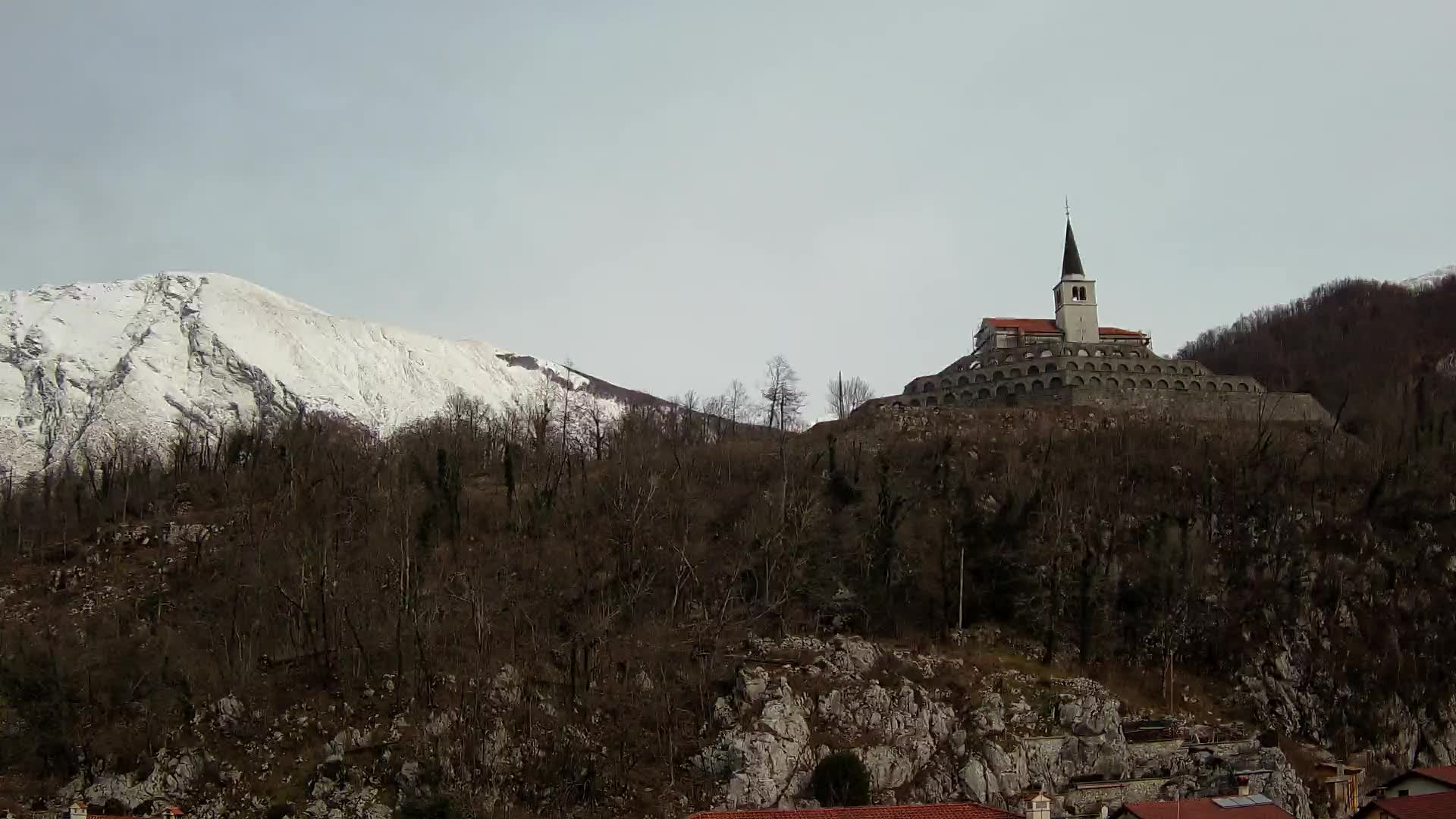 Caporetto webcam – Veduta dell’Ossario della prima guerra mondiale