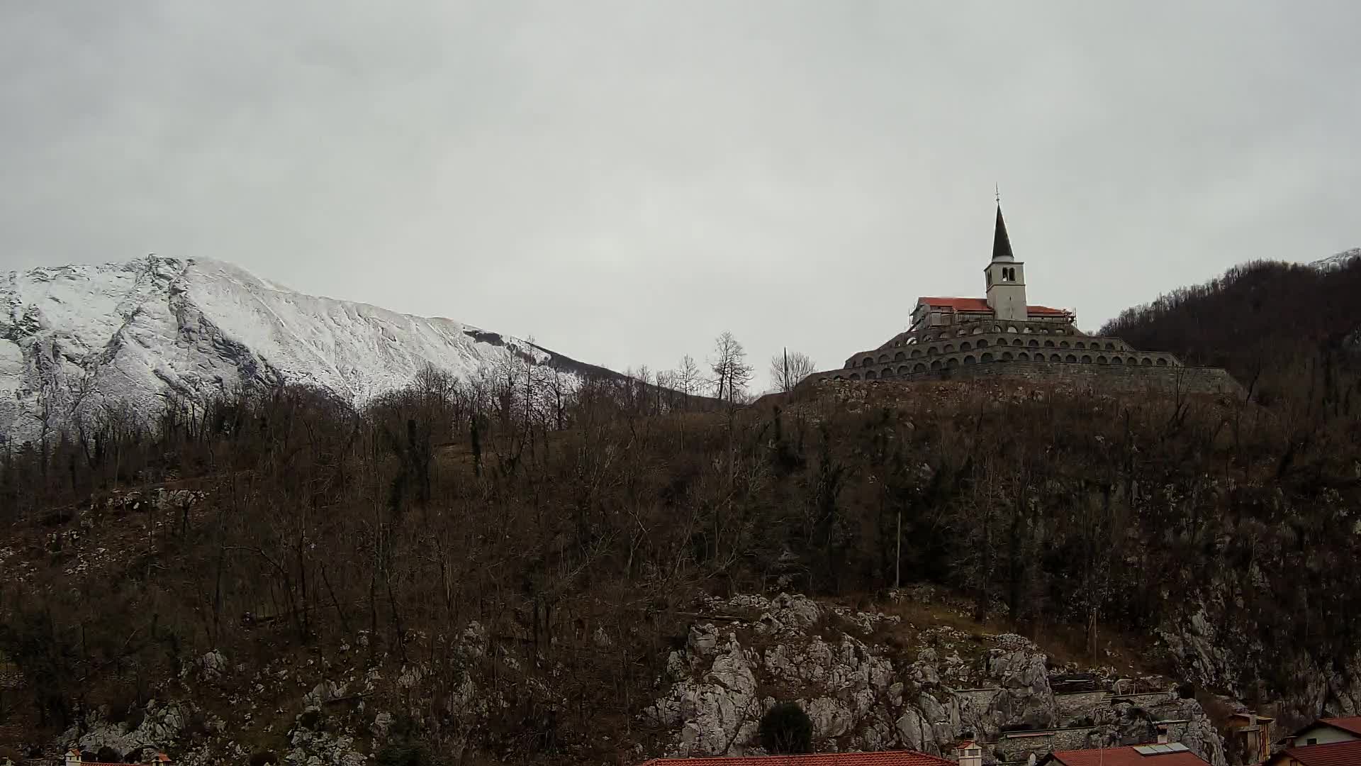 Kobarid webcam – View to Charnel House from 1st world war