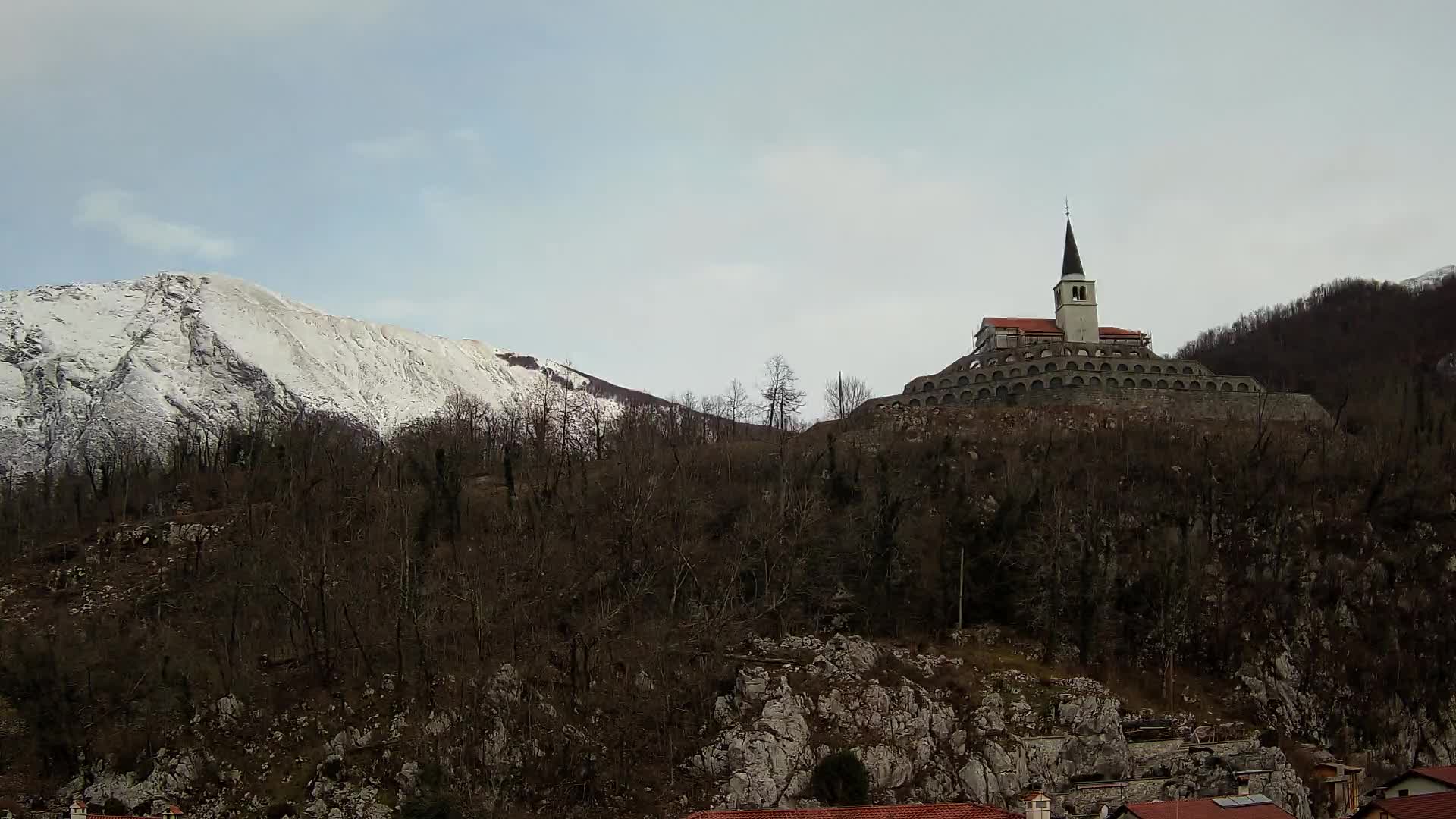 Caporetto webcam – Veduta dell’Ossario della prima guerra mondiale