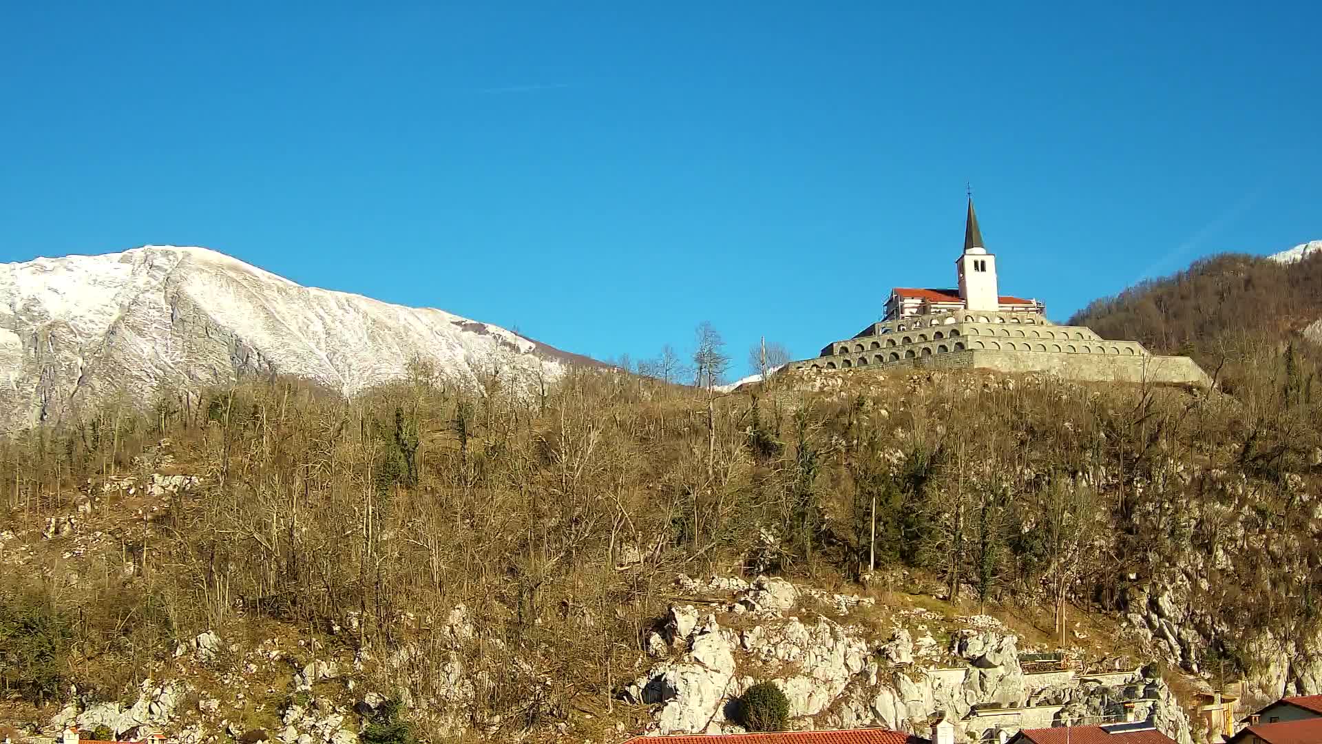 Caporetto webcam – Veduta dell’Ossario della prima guerra mondiale