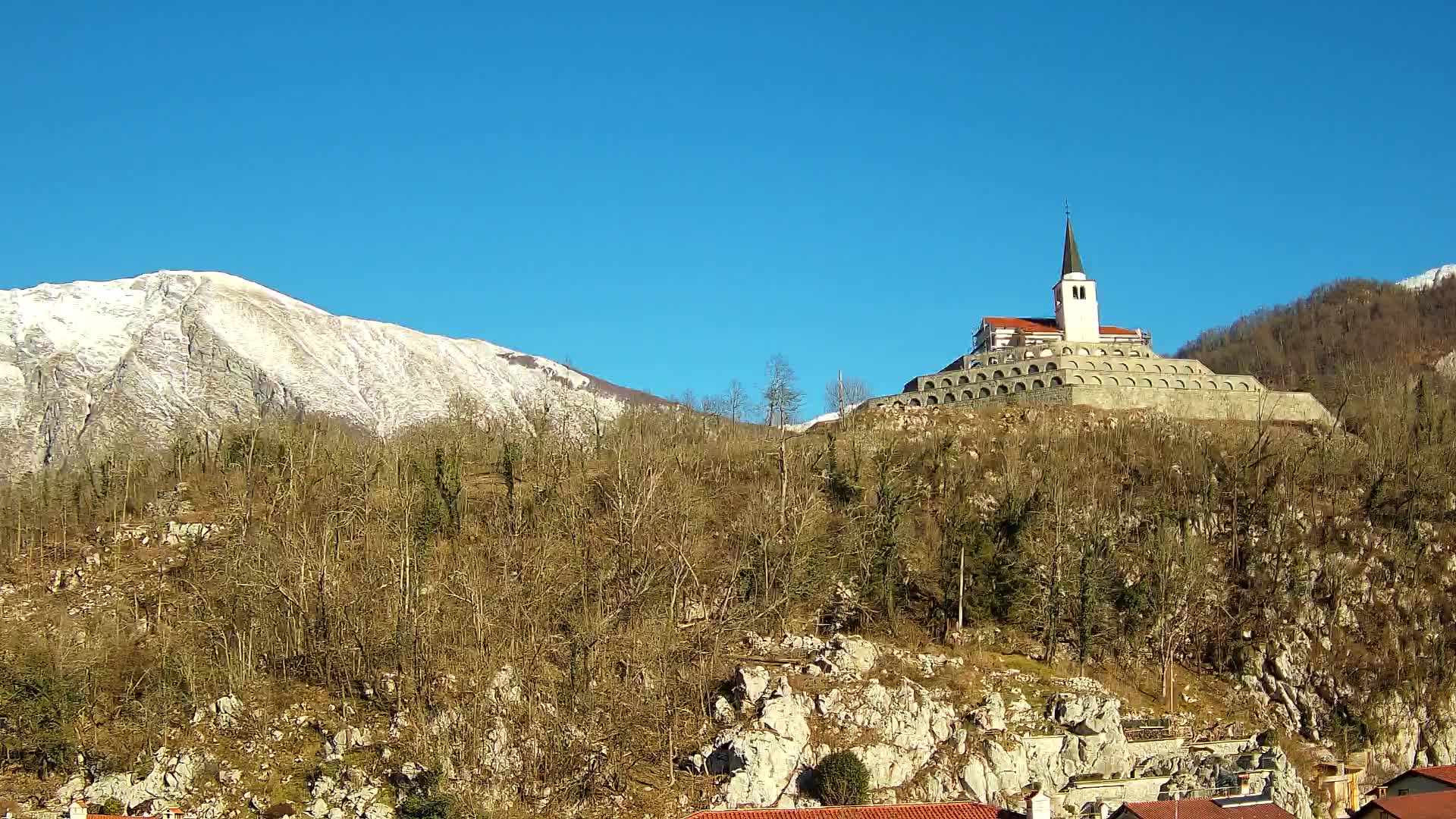 Caporetto webcam – Veduta dell’Ossario della prima guerra mondiale