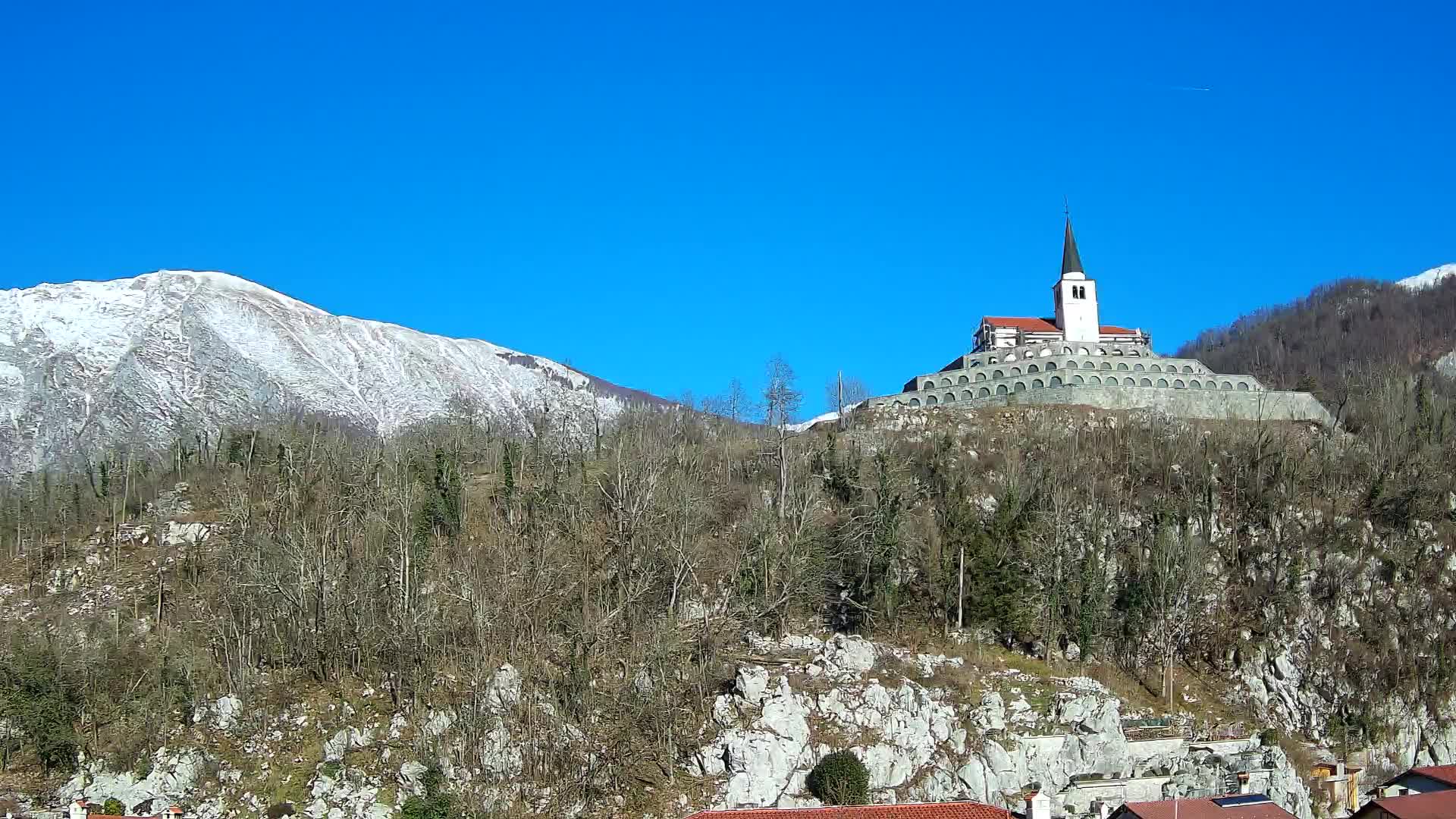 Caporetto webcam – Veduta dell’Ossario della prima guerra mondiale