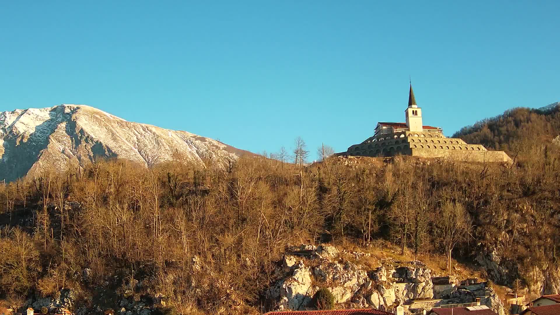 Kobarid webcam – View to Charnel House from 1st world war