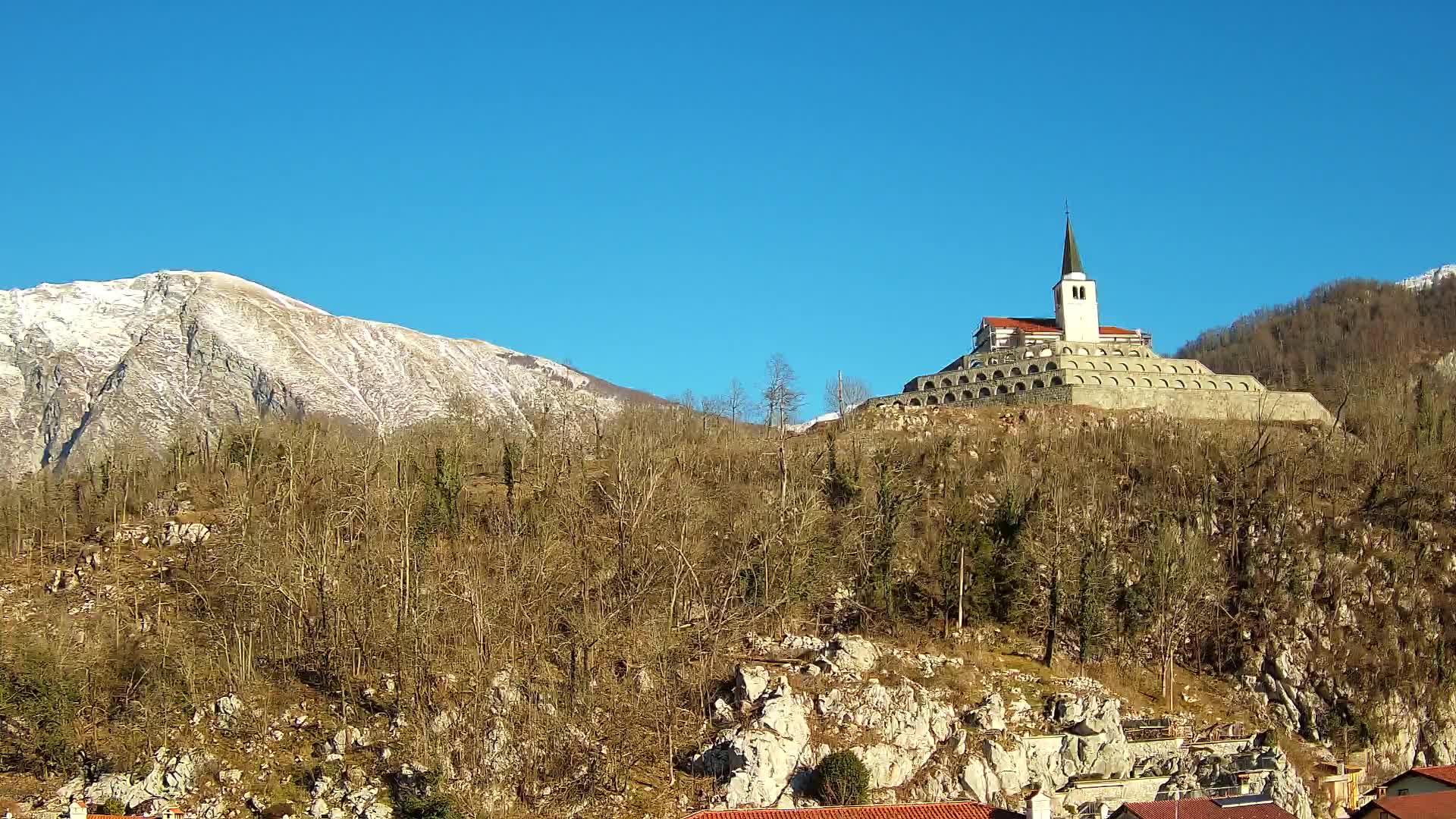 Kobarid webcam – View to Charnel House from 1st world war