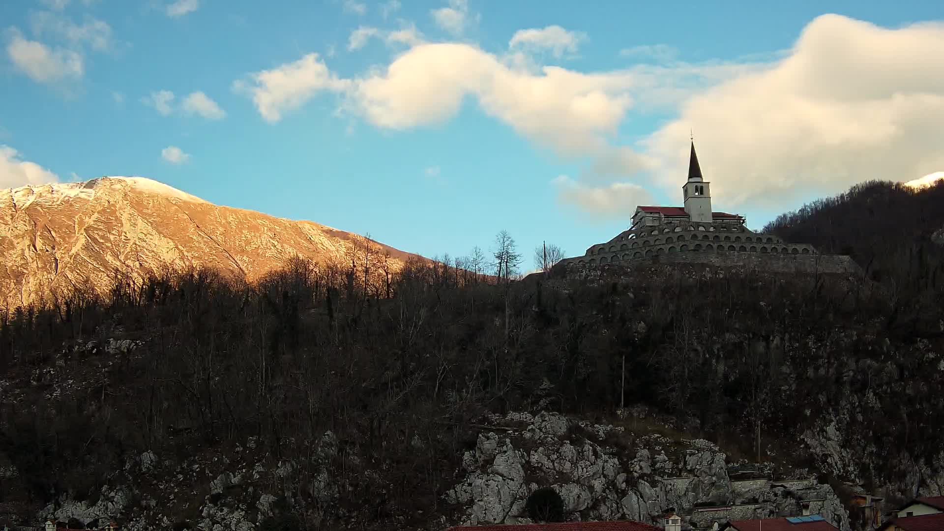 Kobarid webcam – View to Charnel House from 1st world war