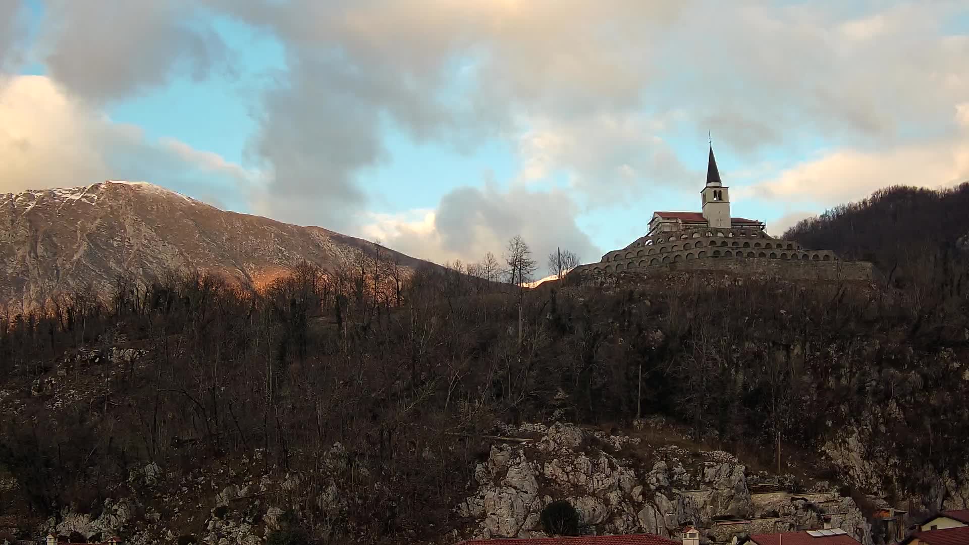 Kobarid webcam – View to Charnel House from 1st world war