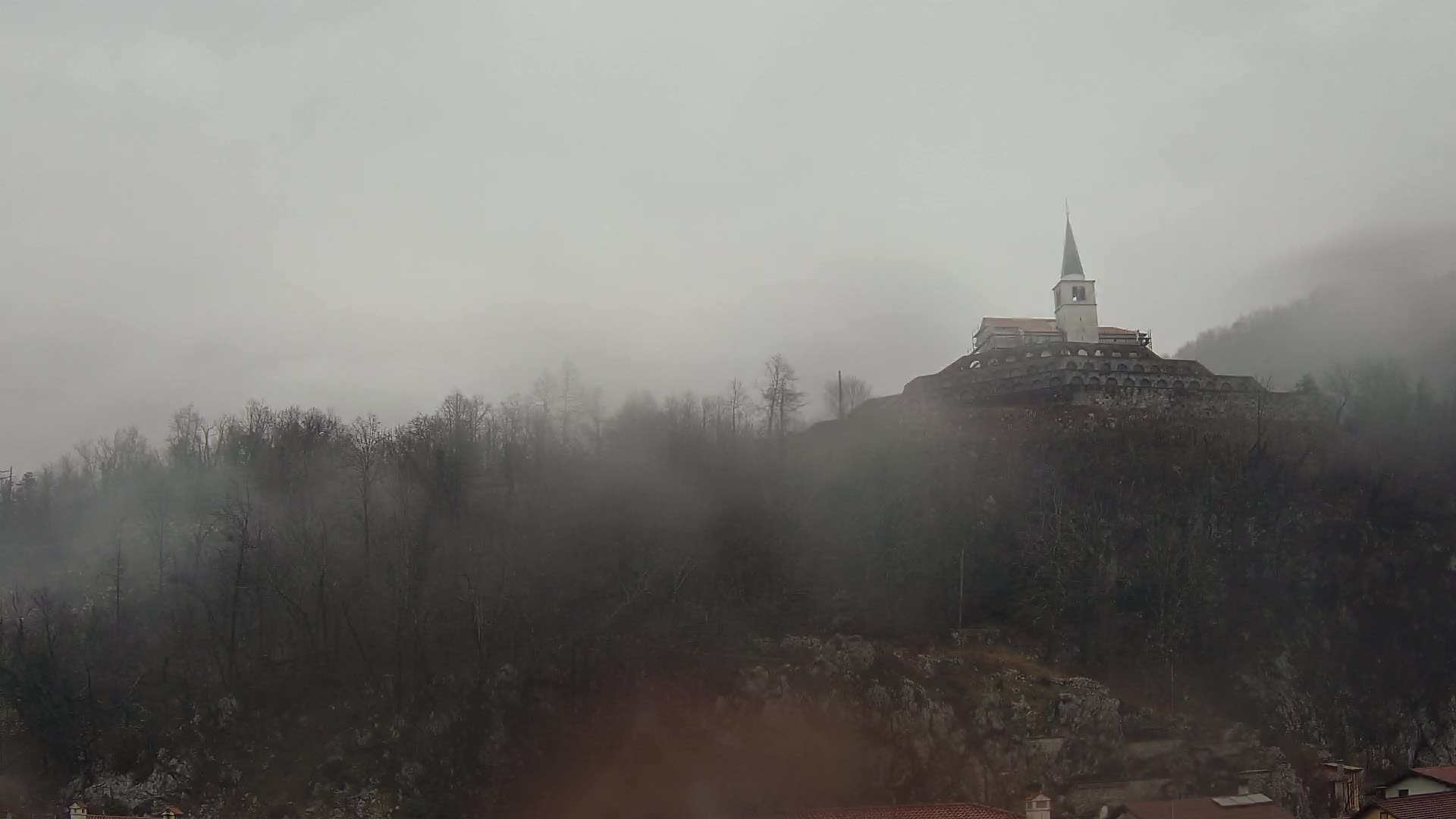 Caporetto webcam – Veduta dell’Ossario della prima guerra mondiale