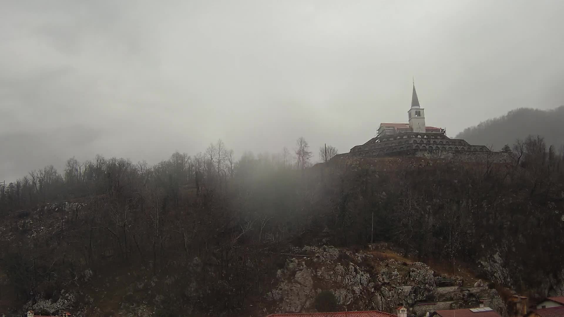 Kobarid webcam – View to Charnel House from 1st world war