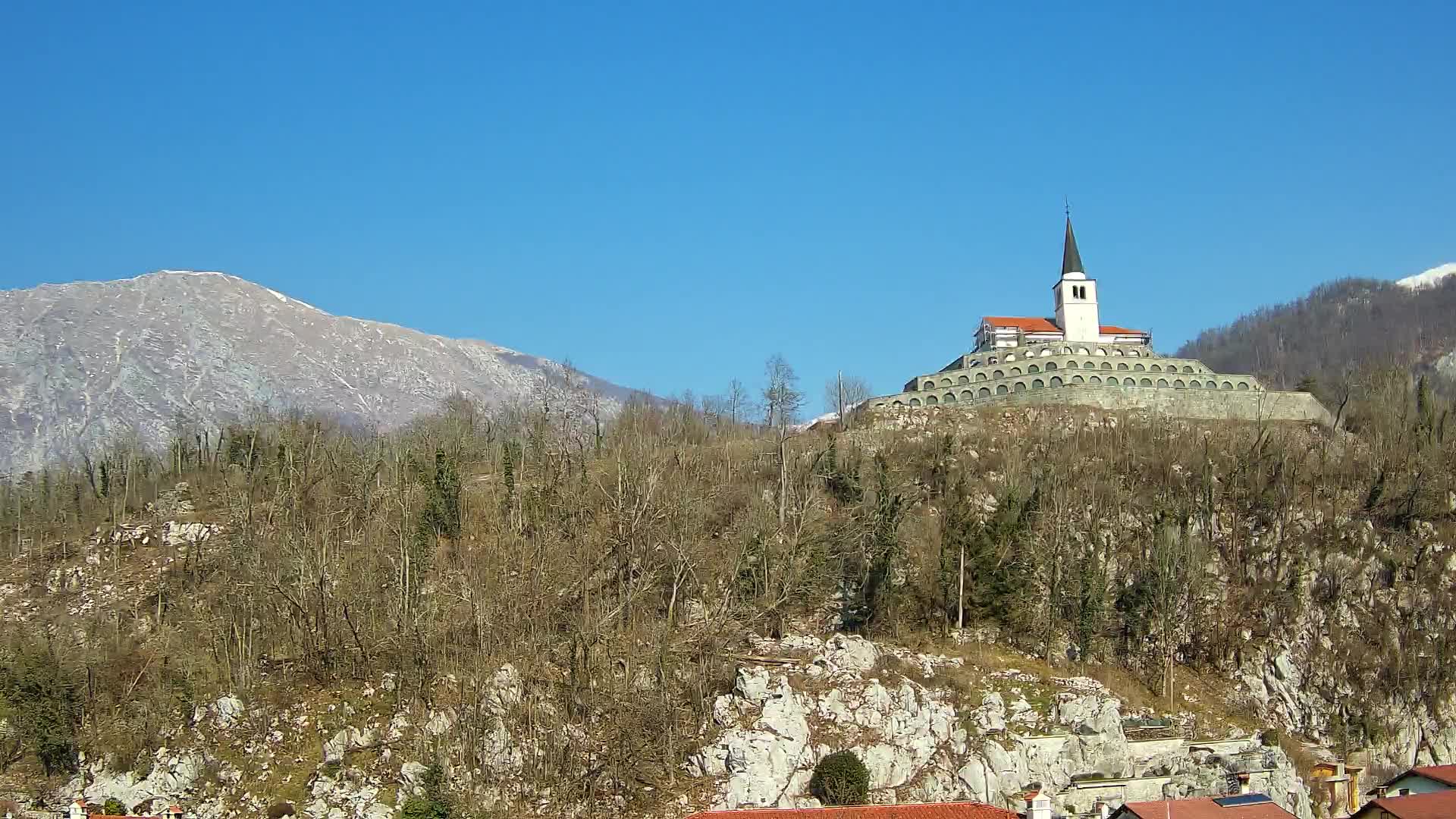 Caporetto webcam – Veduta dell’Ossario della prima guerra mondiale