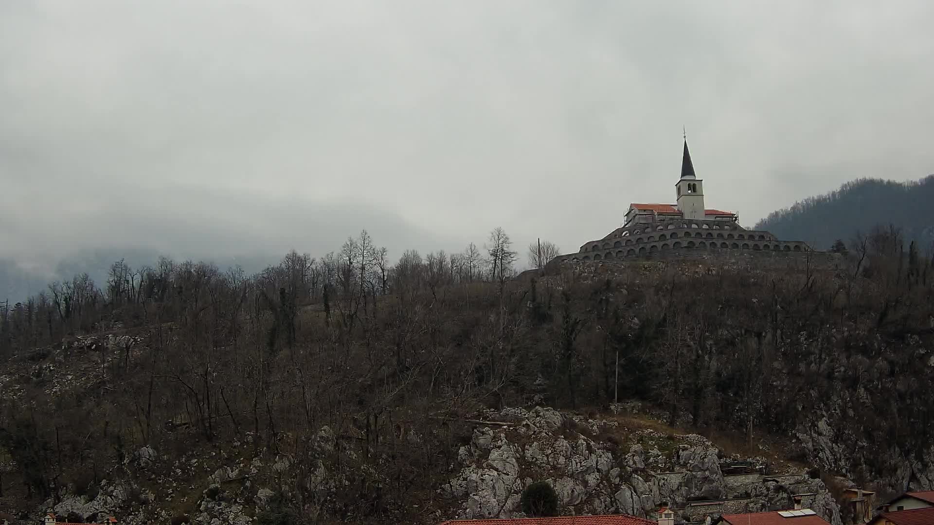 Caporetto webcam – Veduta dell’Ossario della prima guerra mondiale