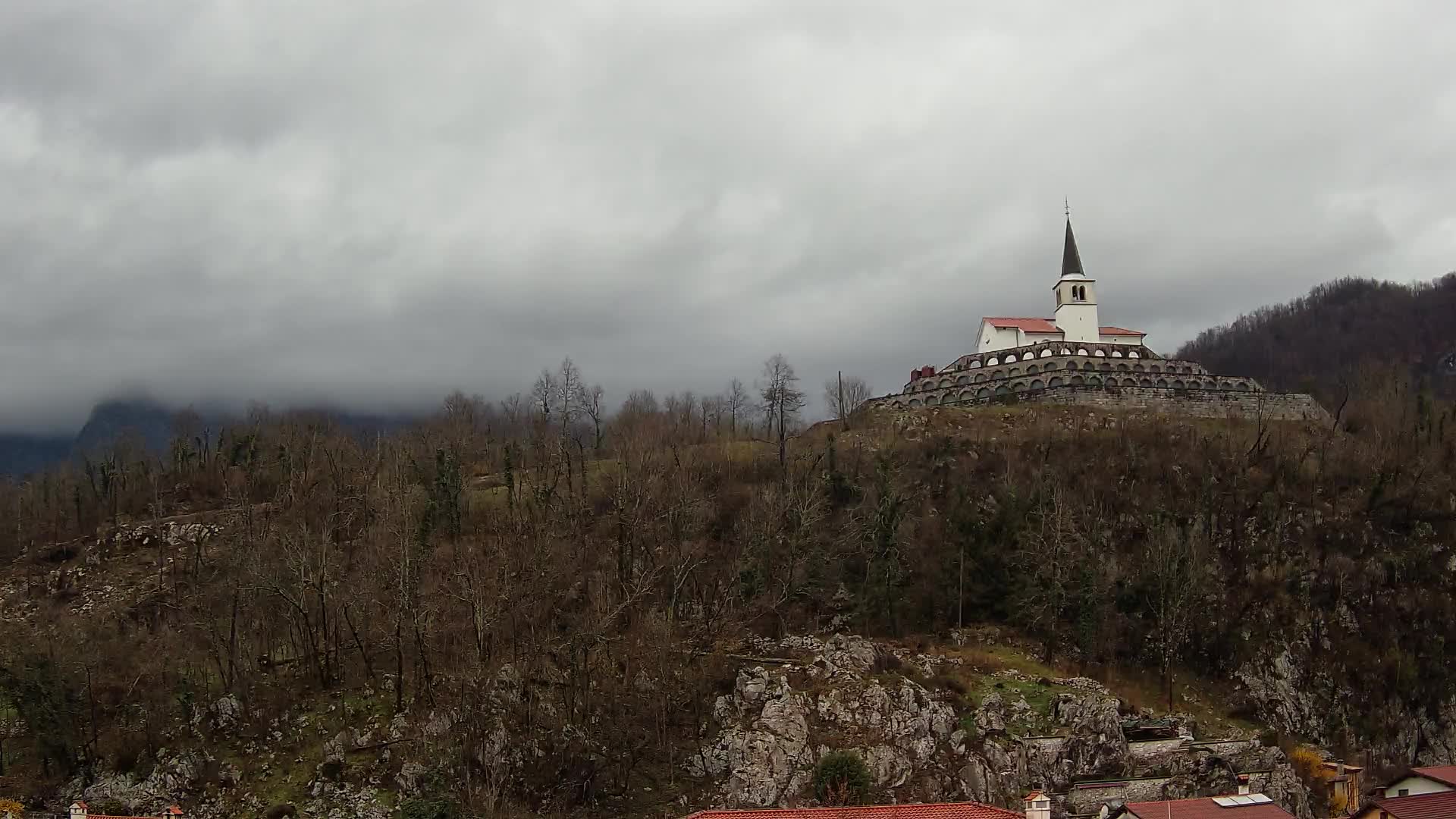 Caporetto webcam – Veduta dell’Ossario della prima guerra mondiale