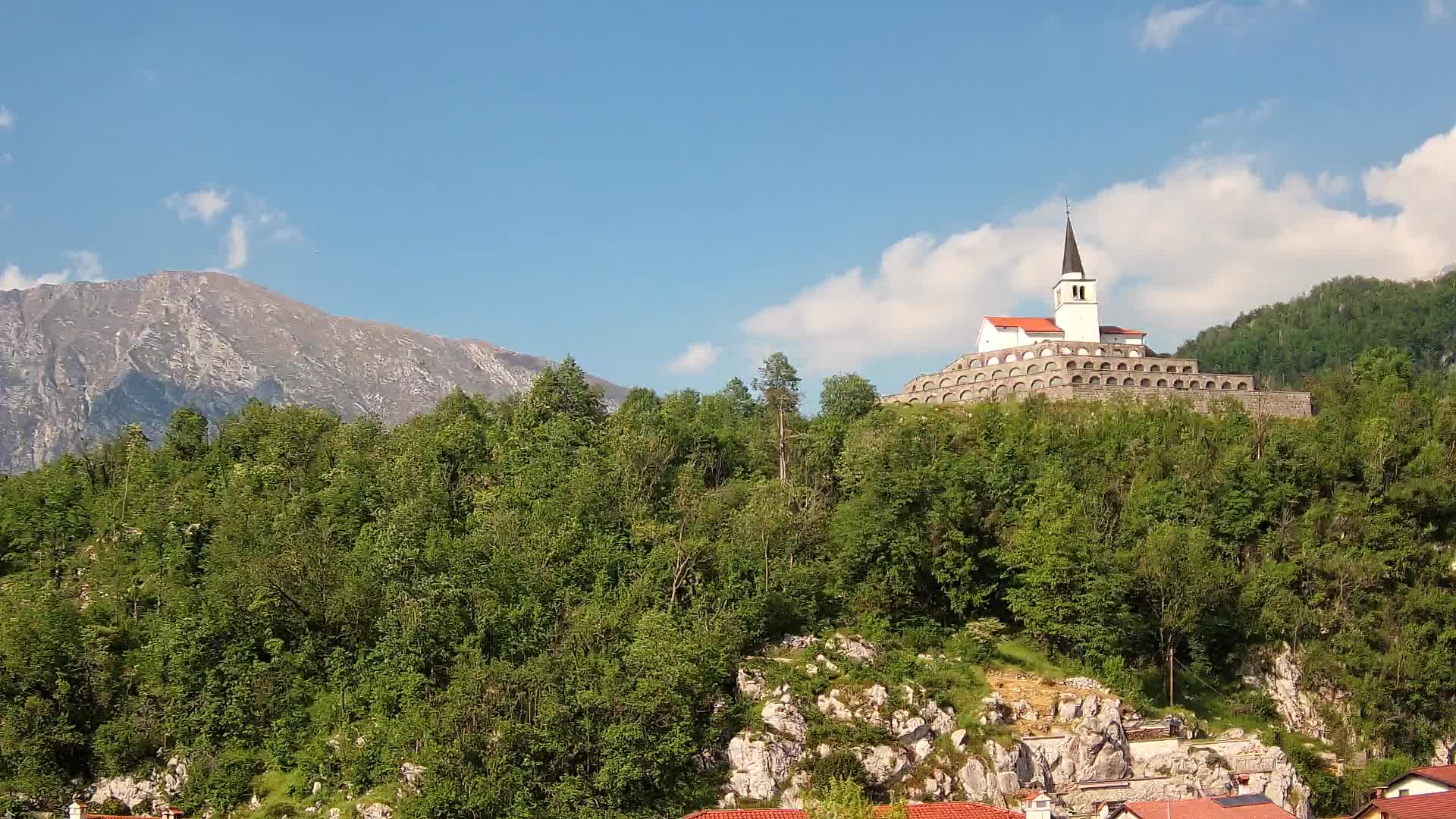 Kobarid webcam – View to Charnel House from 1st world war