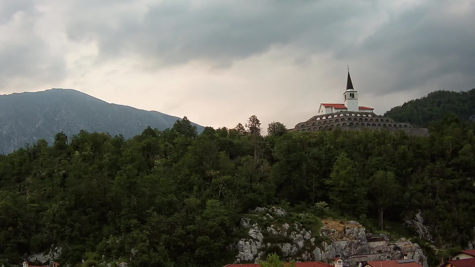 Caporetto webcam – Veduta dell’Ossario della prima guerra mondiale