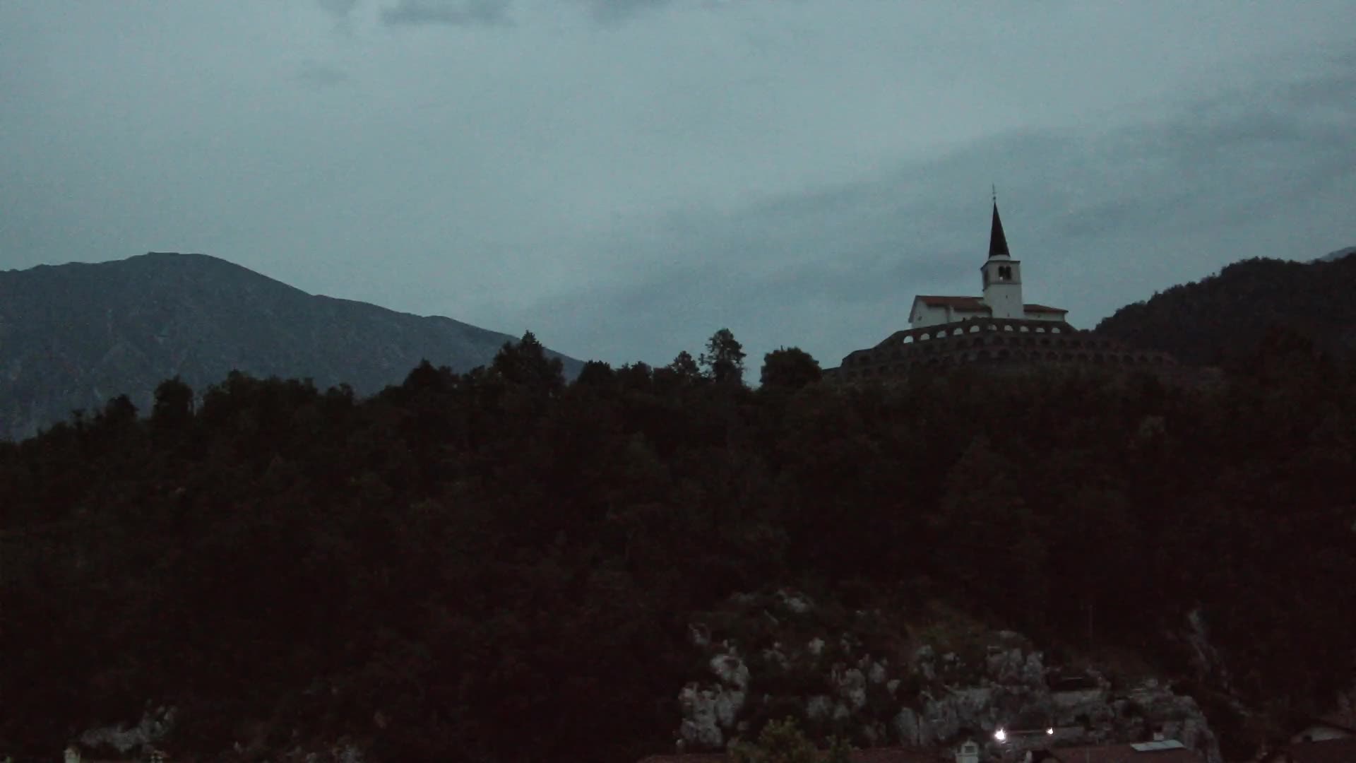 Caporetto webcam – Veduta dell’Ossario della prima guerra mondiale