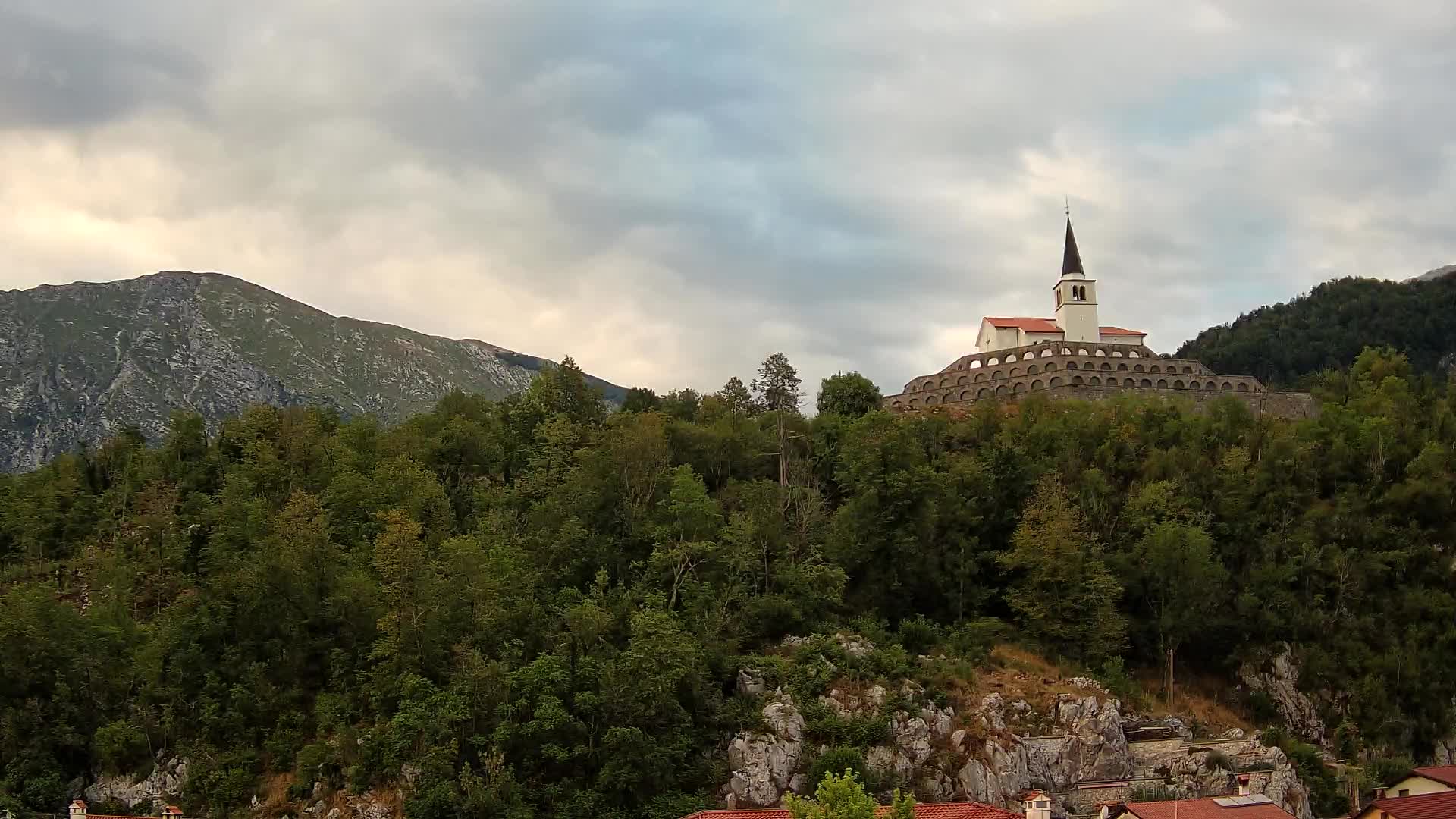Kobarid webcam – View to Charnel House from 1st world war