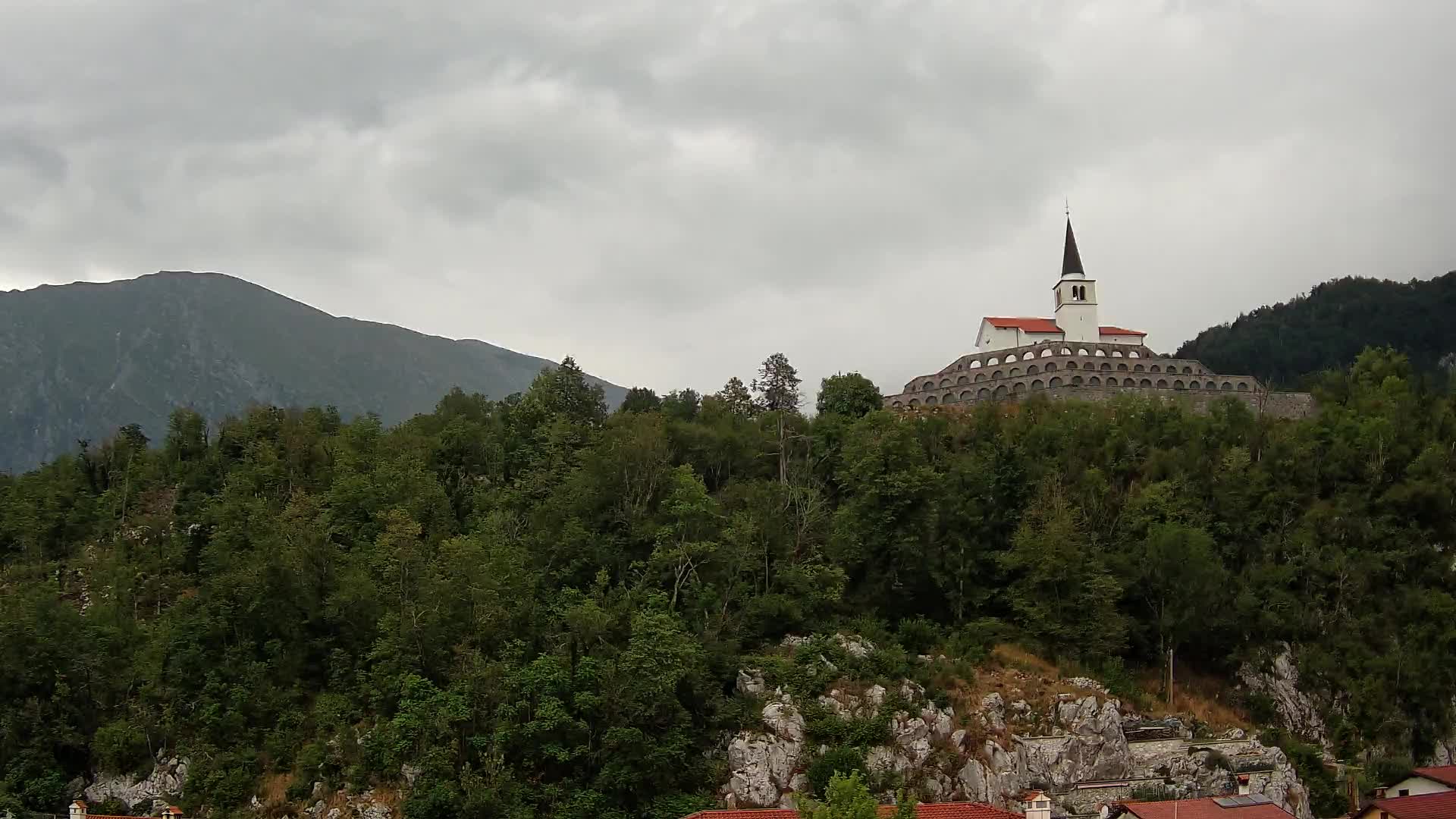 Kobarid webcam – View to Charnel House from 1st world war