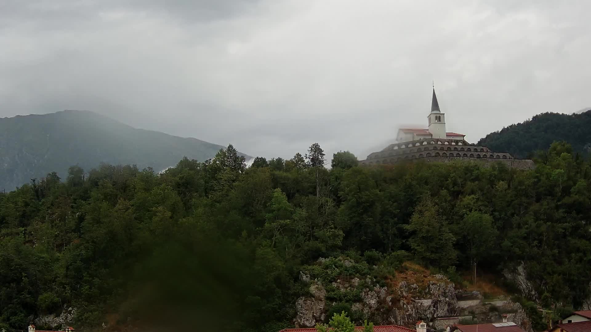 Webcam Kobarid – Vue sur Charnier de la 1ère guerre mondiale