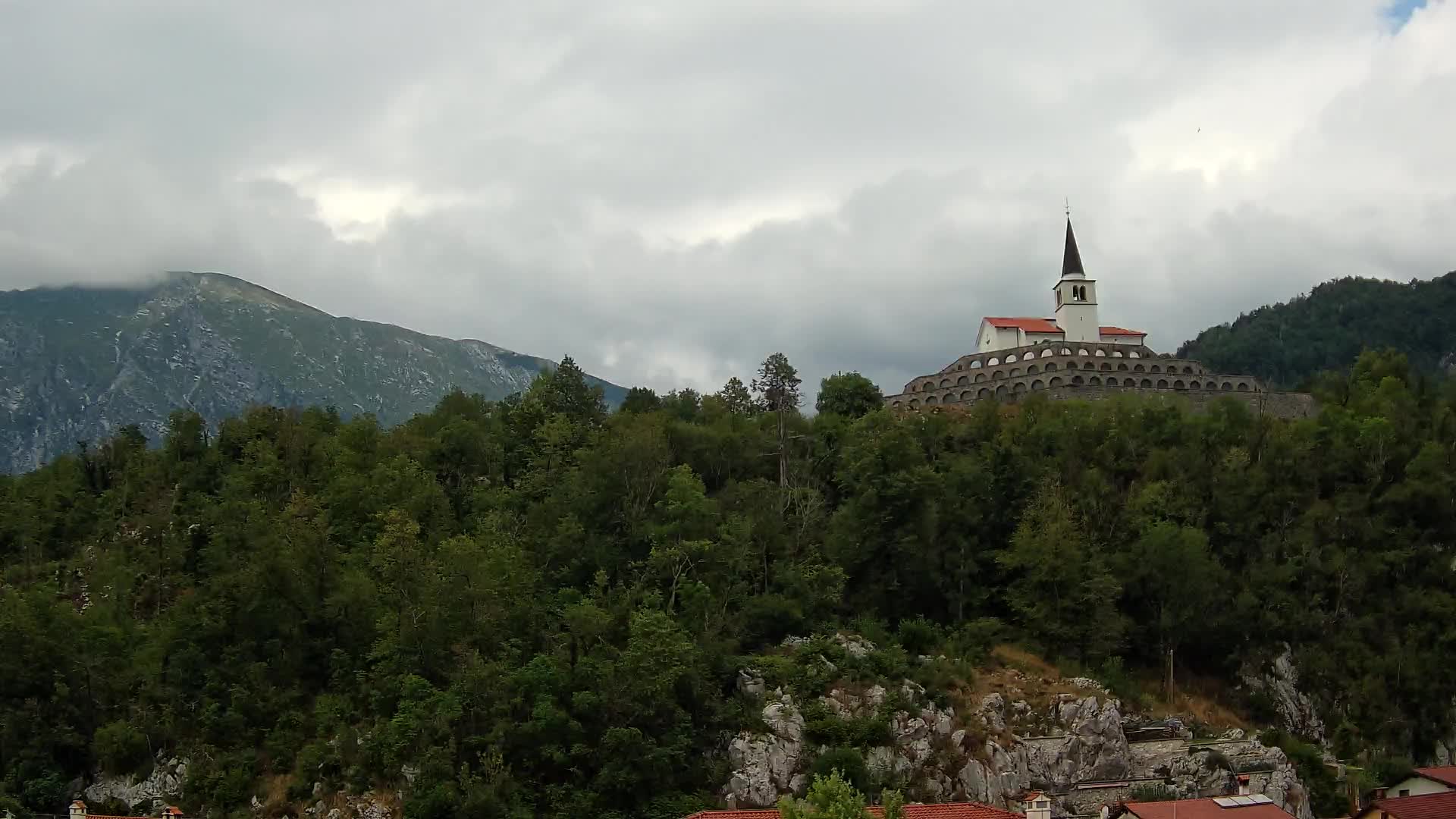 Kobarid webcam – View to Charnel House from 1st world war