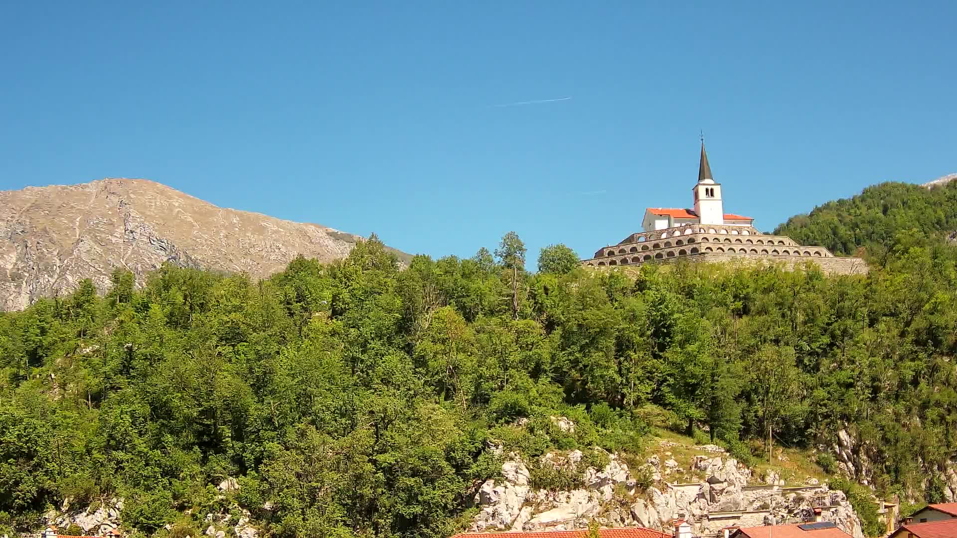 Kobarid webcam – View to Charnel House from 1st world war