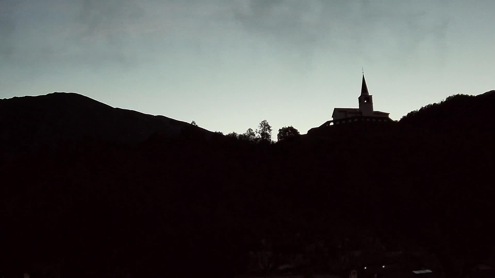 Kobarid webcam – View to Charnel House from 1st world war
