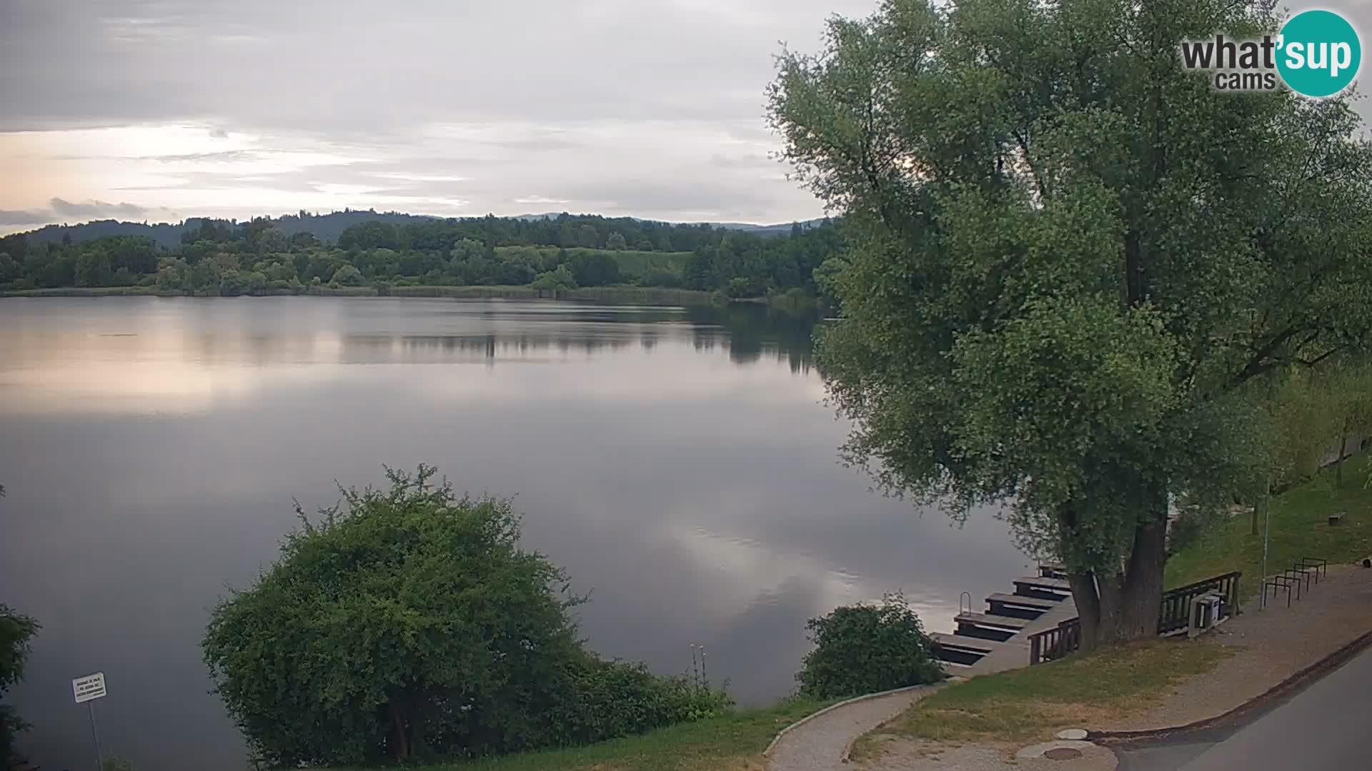 Web kamera Kočevje jezero – Slovenija
