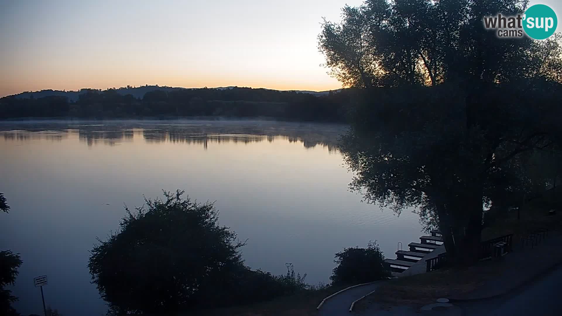 Live Webcam Kočevje lake