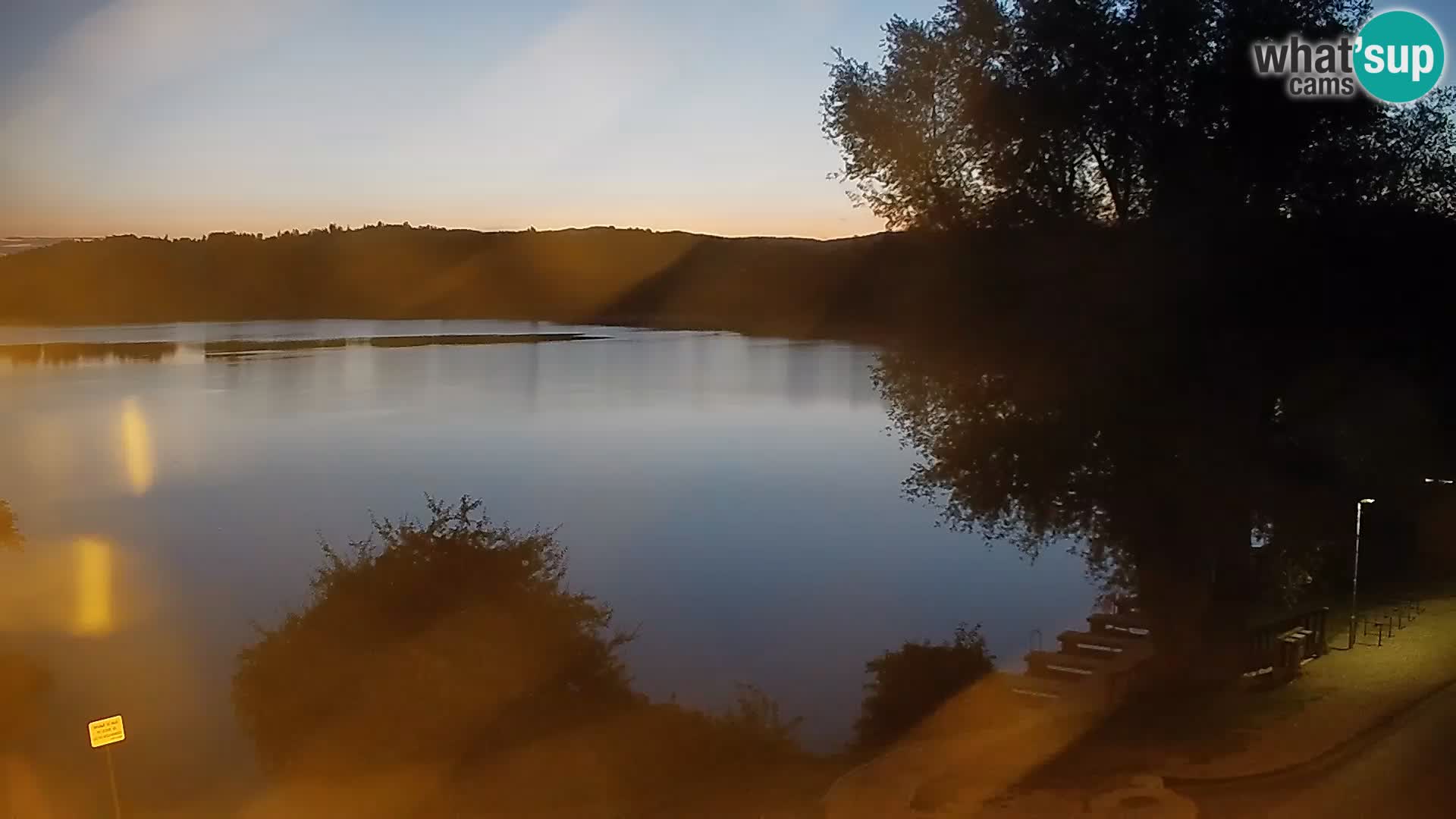 Live Webcam Kočevje lake