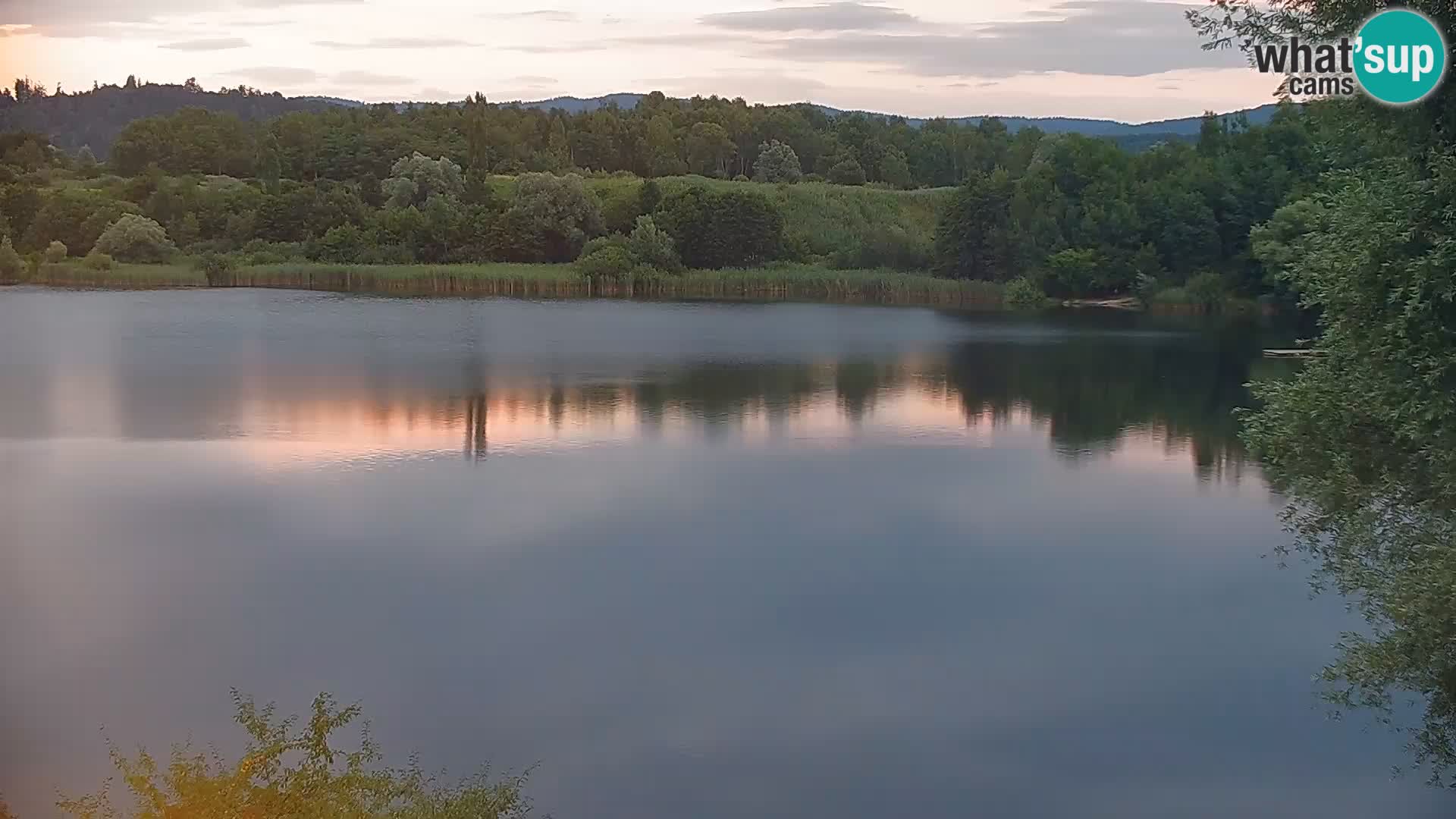 Web kamera Kočevje jezero – Slovenija