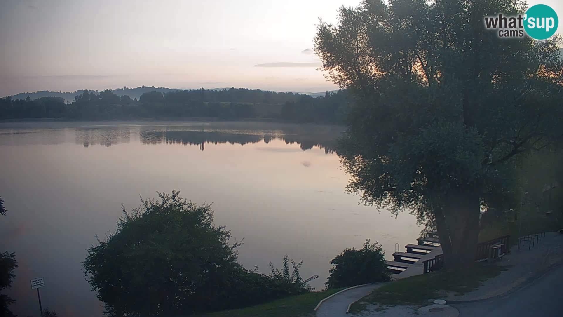 Live Webcam Kočevje lake