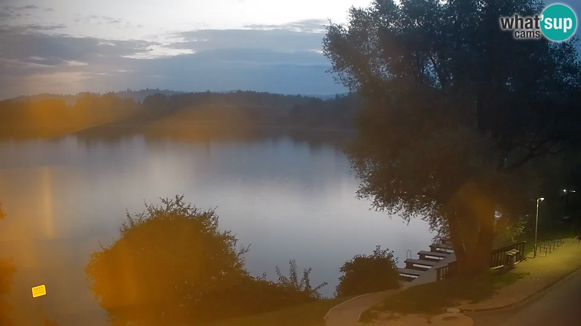 Web kamera Kočevje jezero – Slovenija
