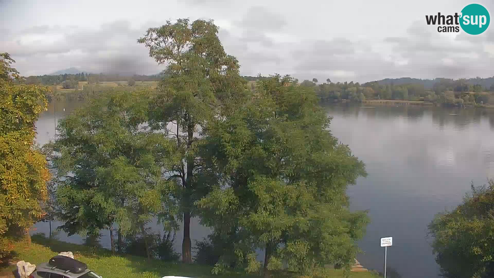 Kamera v živo Kočevsko jezero