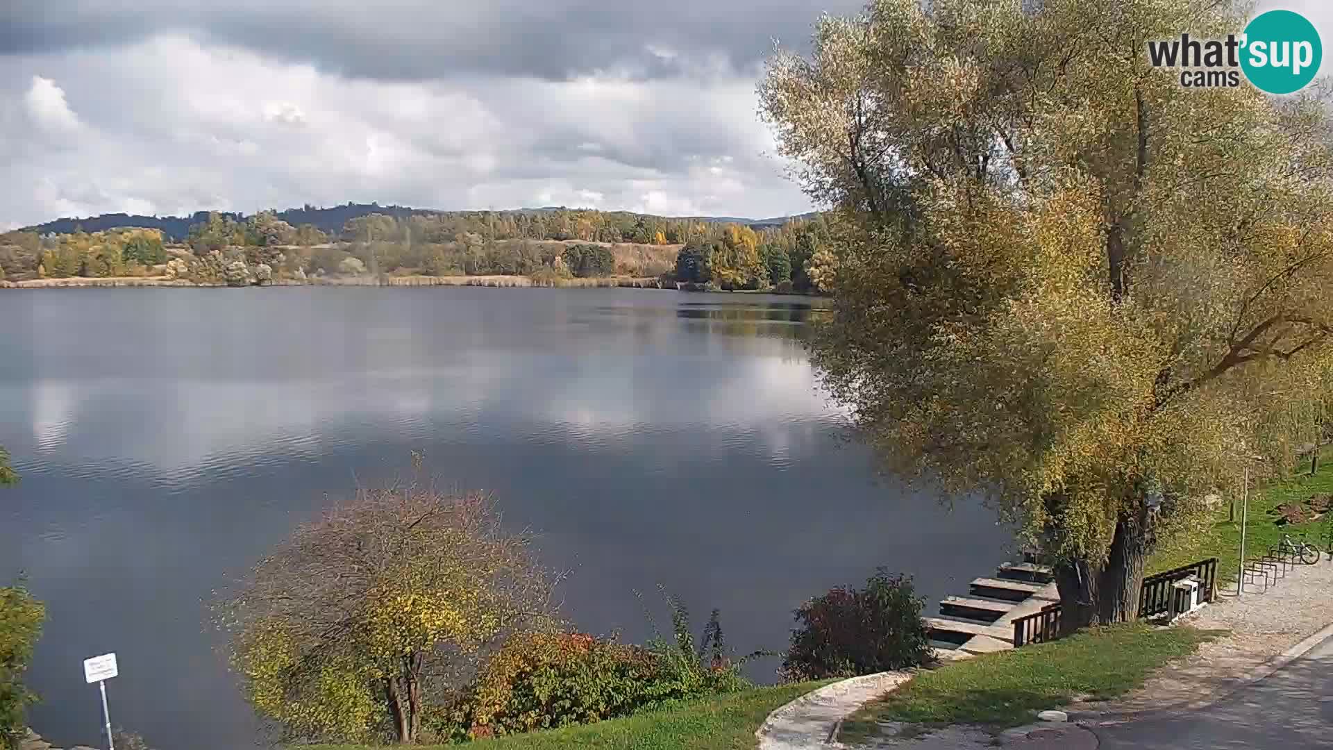 Kamera v živo Kočevsko jezero
