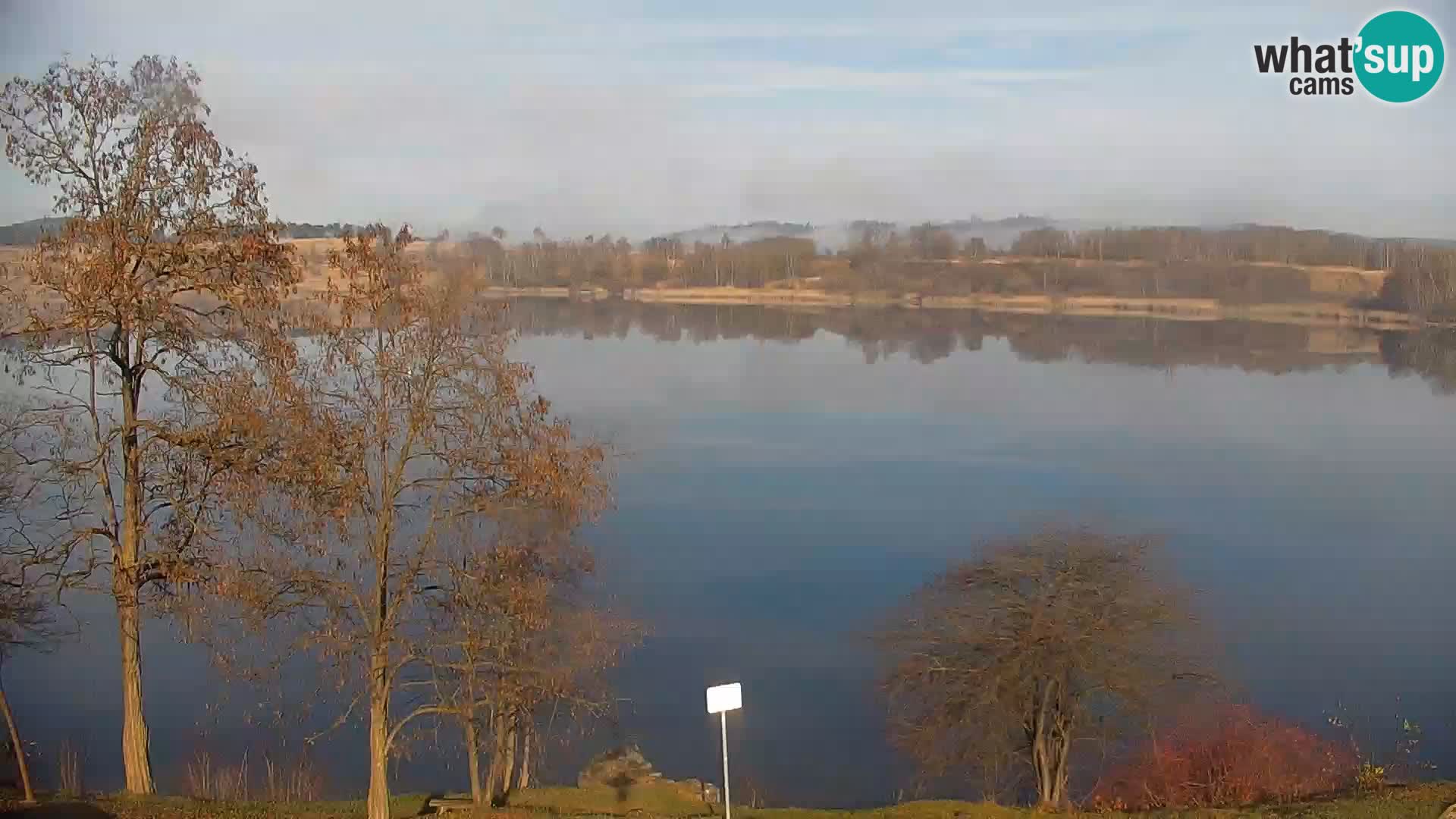 Kamera v živo Kočevsko jezero