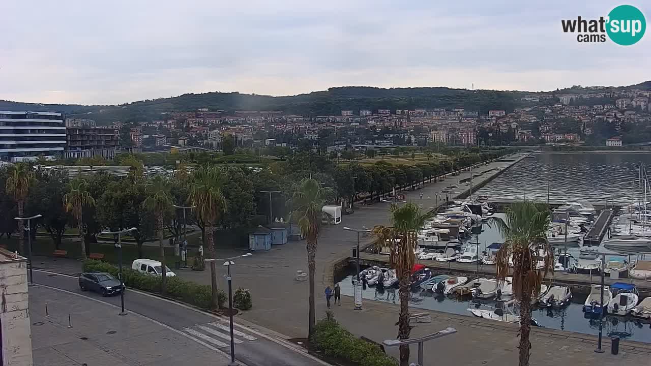 Webcam en direct du port de Koper – port de croisière et de fret – Slovénie