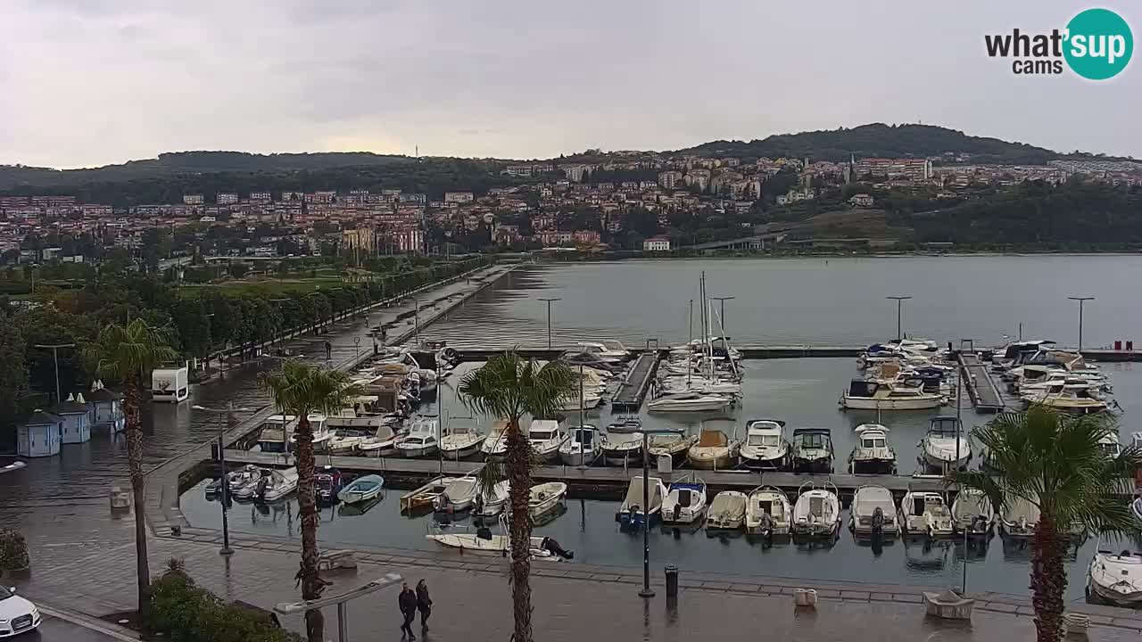 Webcam Koper – Panorama of the marina and promenade from the Grand Hotel Koper