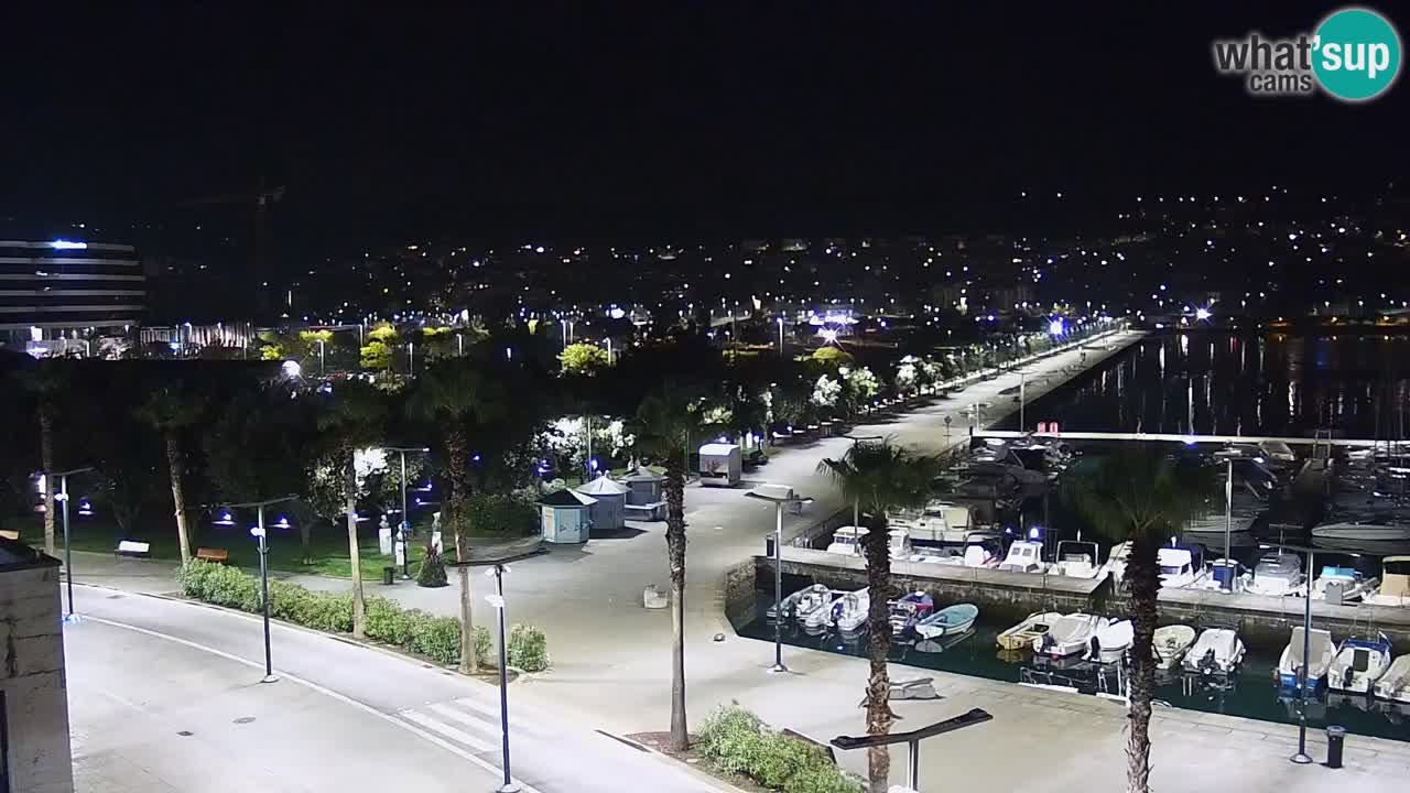 Webcam Koper – Panorama des Jachthafens und der Promenade vom Hotel Grand Koper