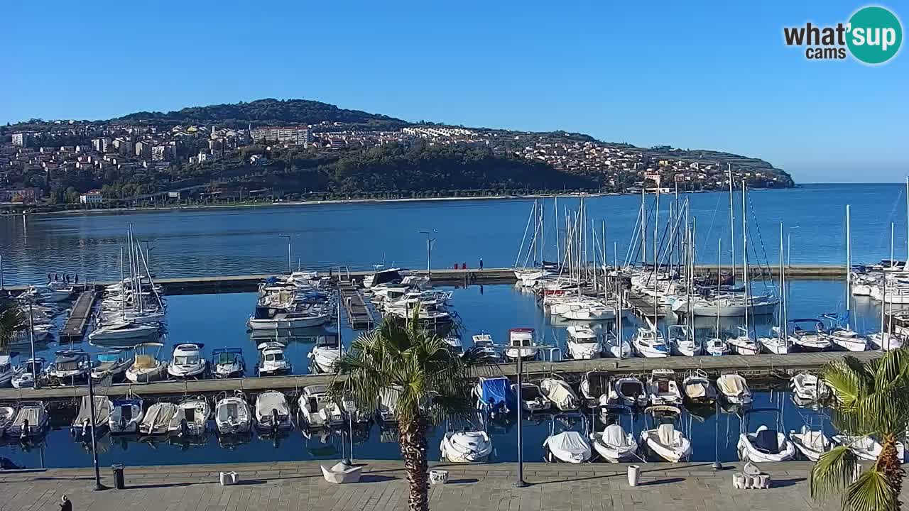 Webcam Koper – Panorama des Jachthafens und der Promenade vom Hotel Grand Koper