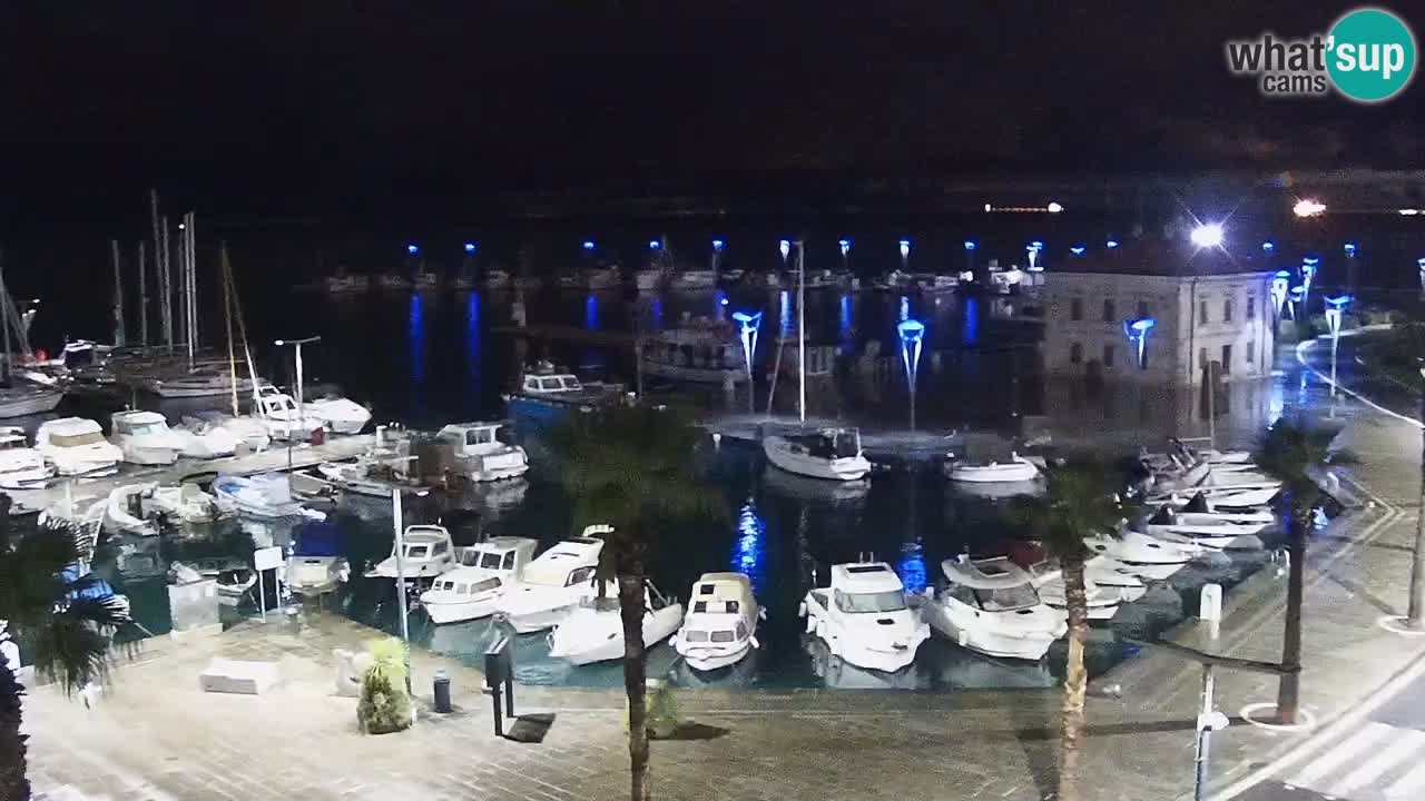 Webcam Koper – Panorama des Jachthafens und der Promenade vom Hotel Grand Koper