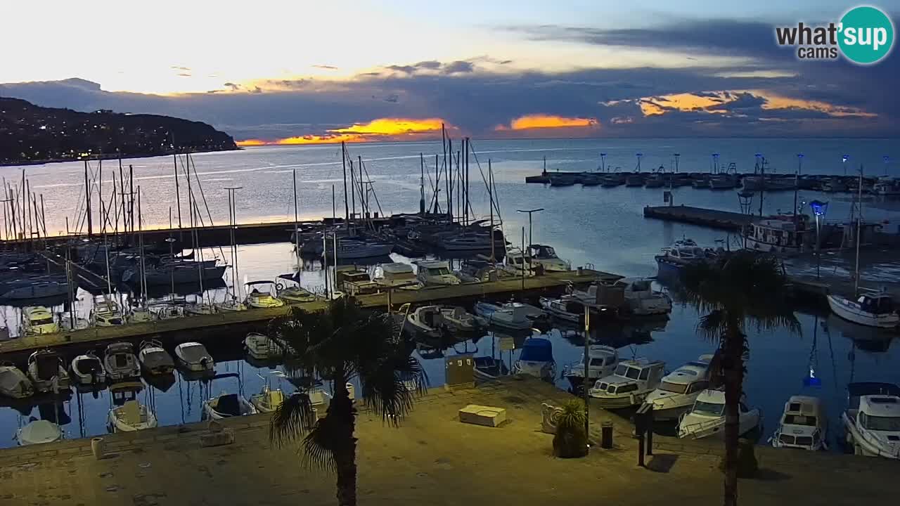 Webcam Capodistria – marina e lungo mare dall’Hotel Grand Koper