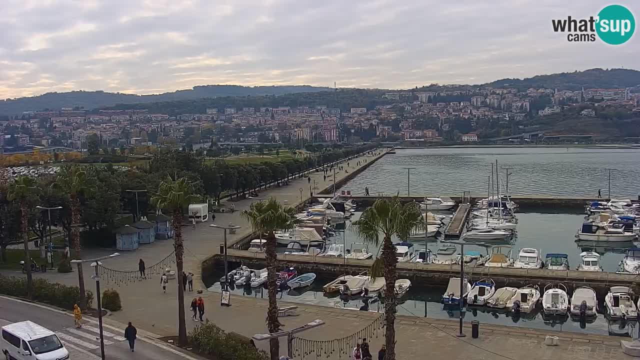 Camera en vivo Koper – puerto deportivo y paseo marítimo desde el Hotel Grand Koper