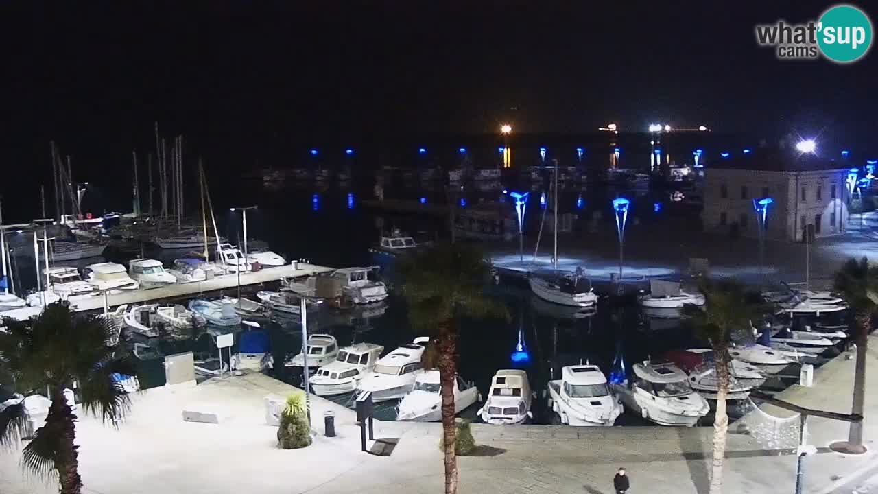 Camera en vivo Koper – puerto deportivo y paseo marítimo desde el Hotel Grand Koper