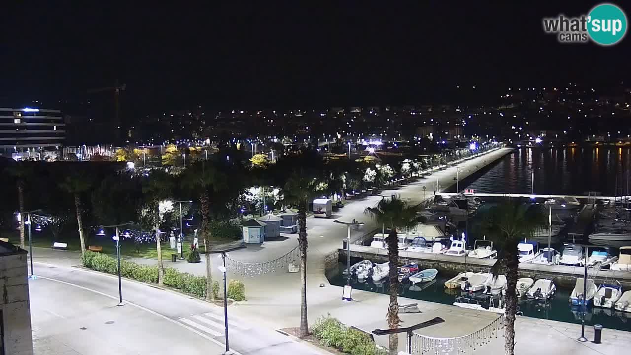 Webcam Koper – Panorama des Jachthafens und der Promenade vom Hotel Grand Koper