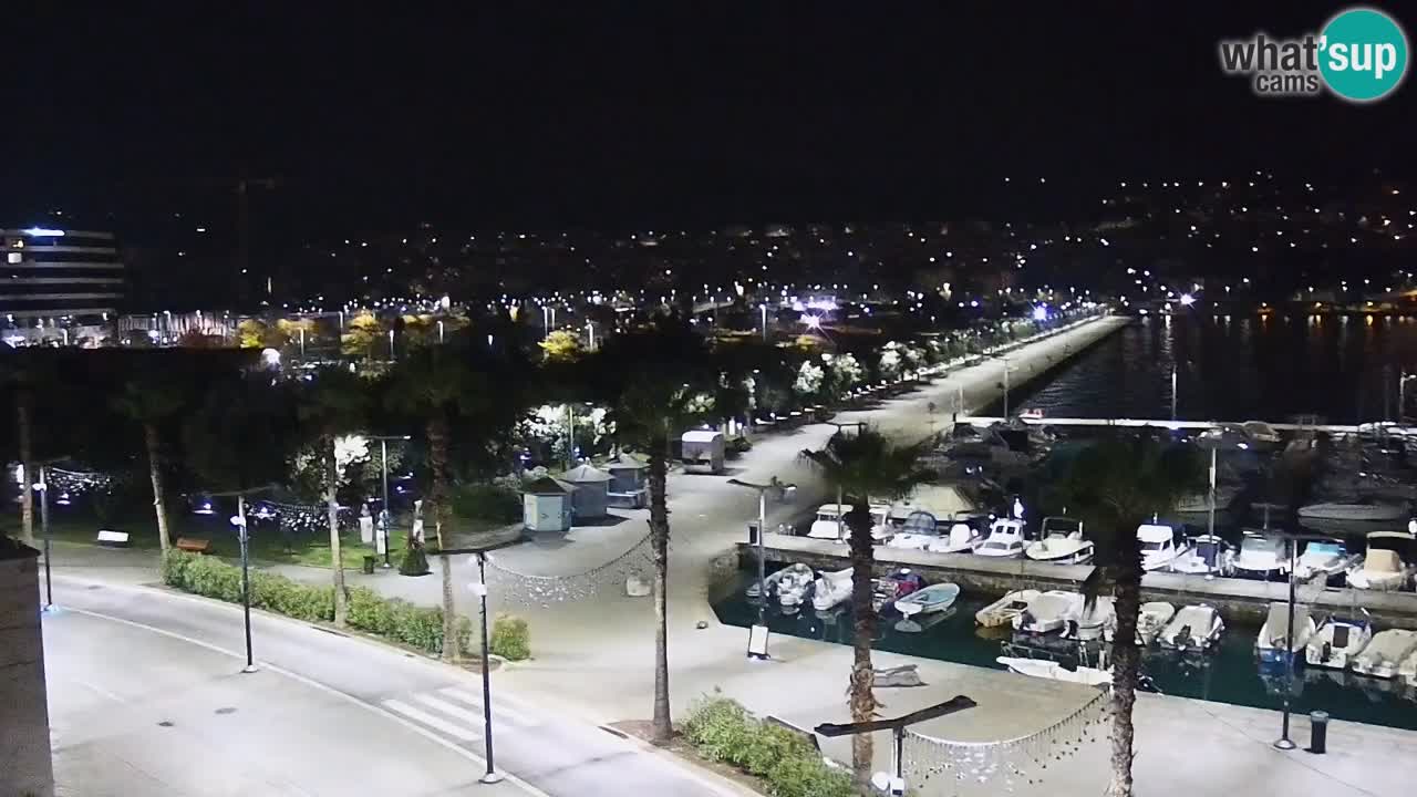 Spletna kamera Koper – Panorama na marino in promenado s Hotela Grand Koper