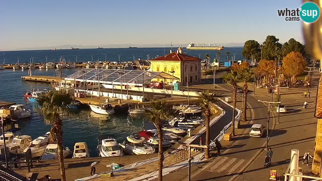 Camera en vivo Koper – puerto deportivo y paseo marítimo desde el Hotel Grand Koper