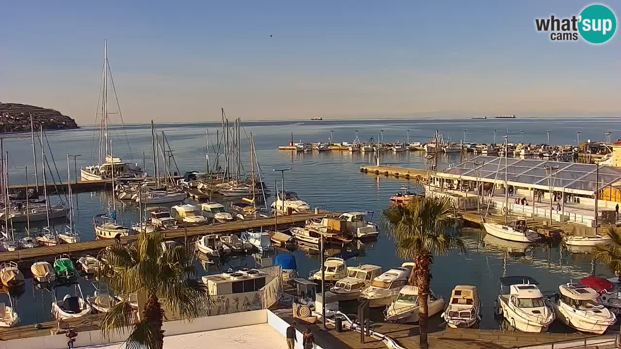 Webcam Koper – Panorama of the marina and promenade from the Grand Hotel Koper