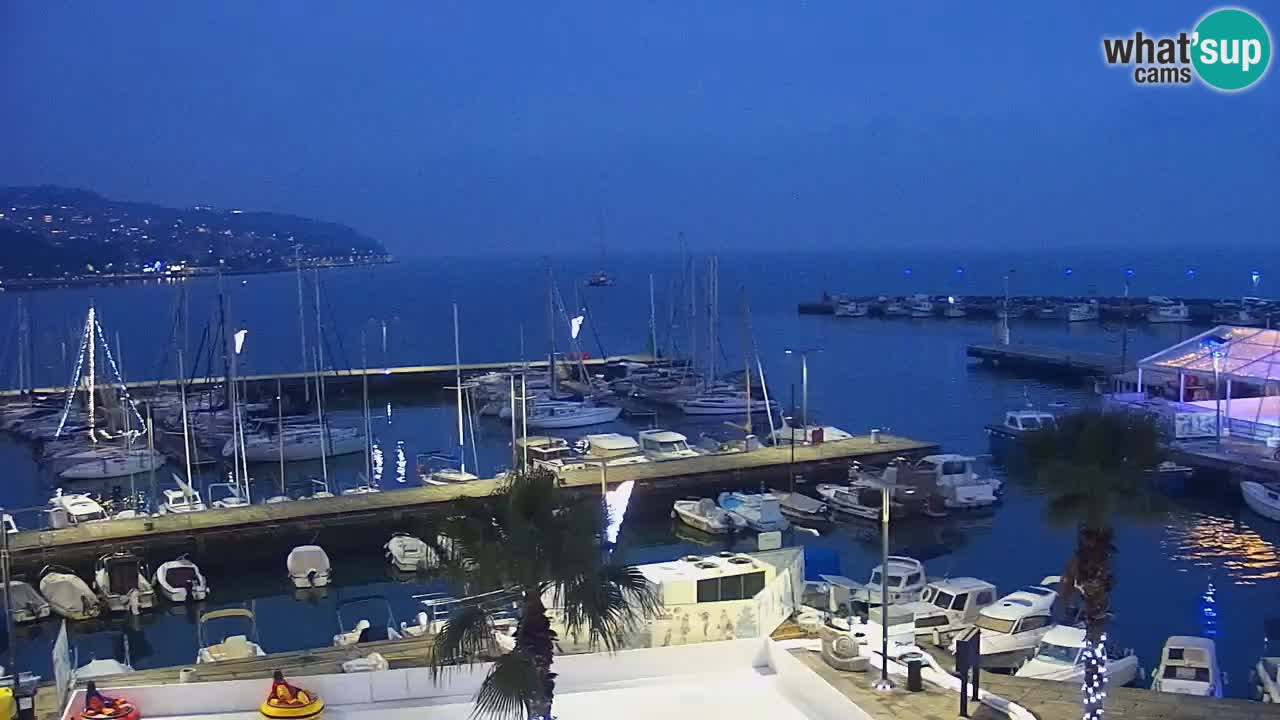 Der Hafen von Koper Live-Webcam – Kreuzfahrt- und Frachthafen – Slowenien