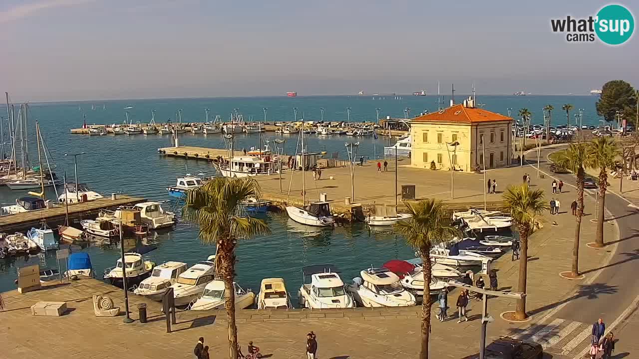 Webcam Koper – Panorama de la marina et de la promenade depuis le Grand Hotel Koper