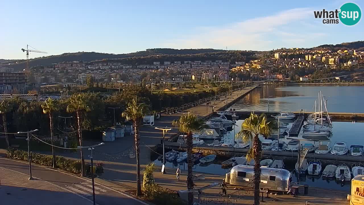 Webcam Koper – Panorama of the marina and promenade from the Grand Hotel Koper