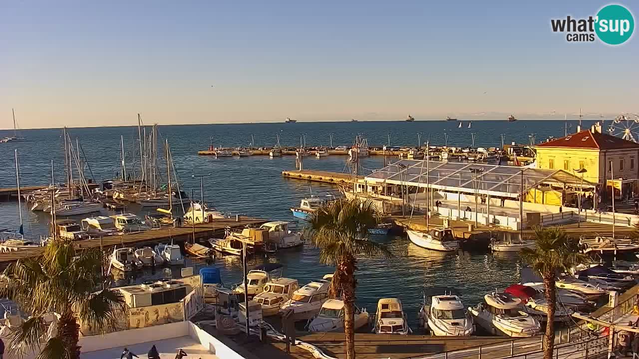 Der Hafen von Koper Live-Webcam – Kreuzfahrt- und Frachthafen – Slowenien